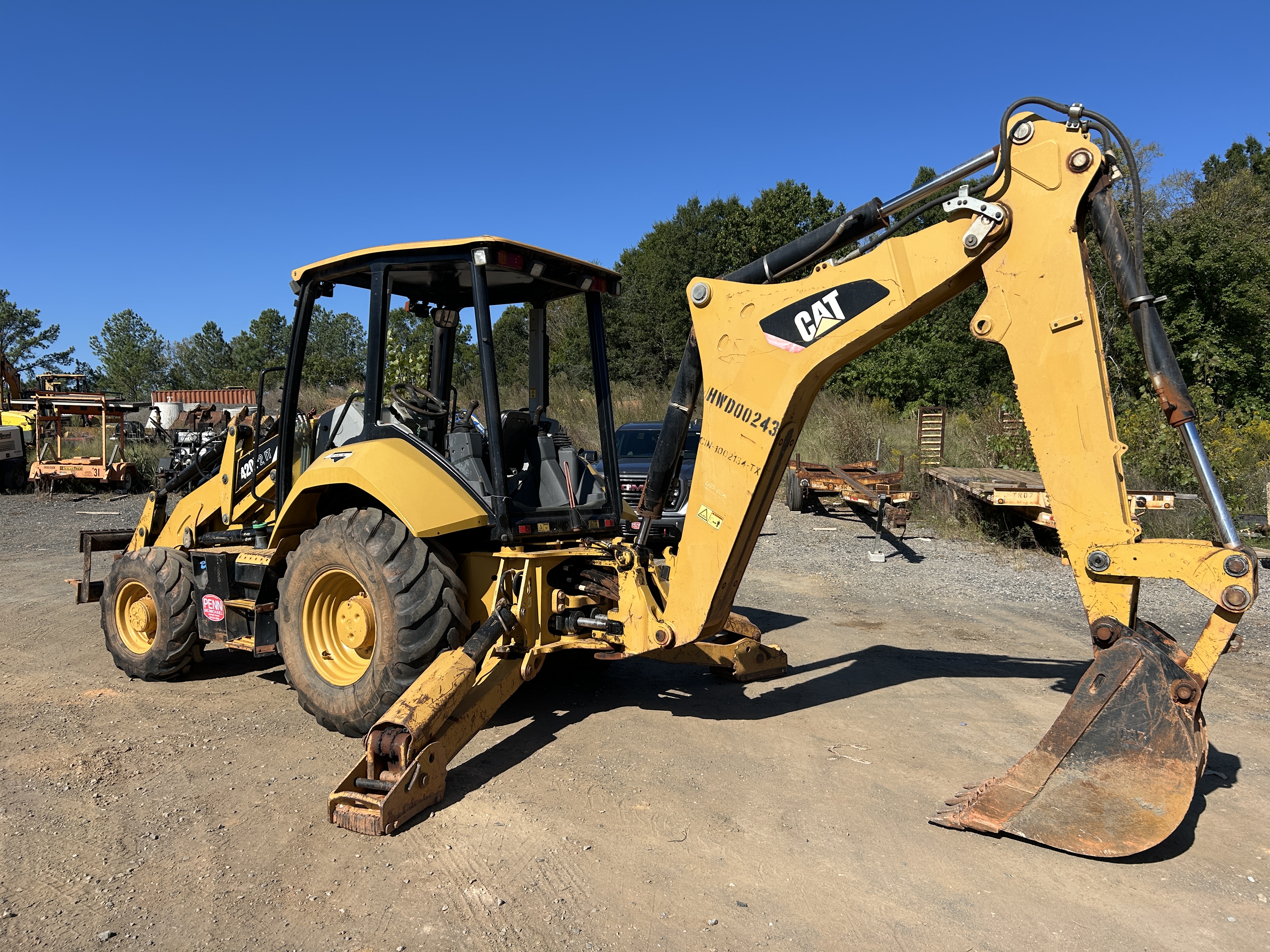 Used 2015 Caterpillar 420F2 IT