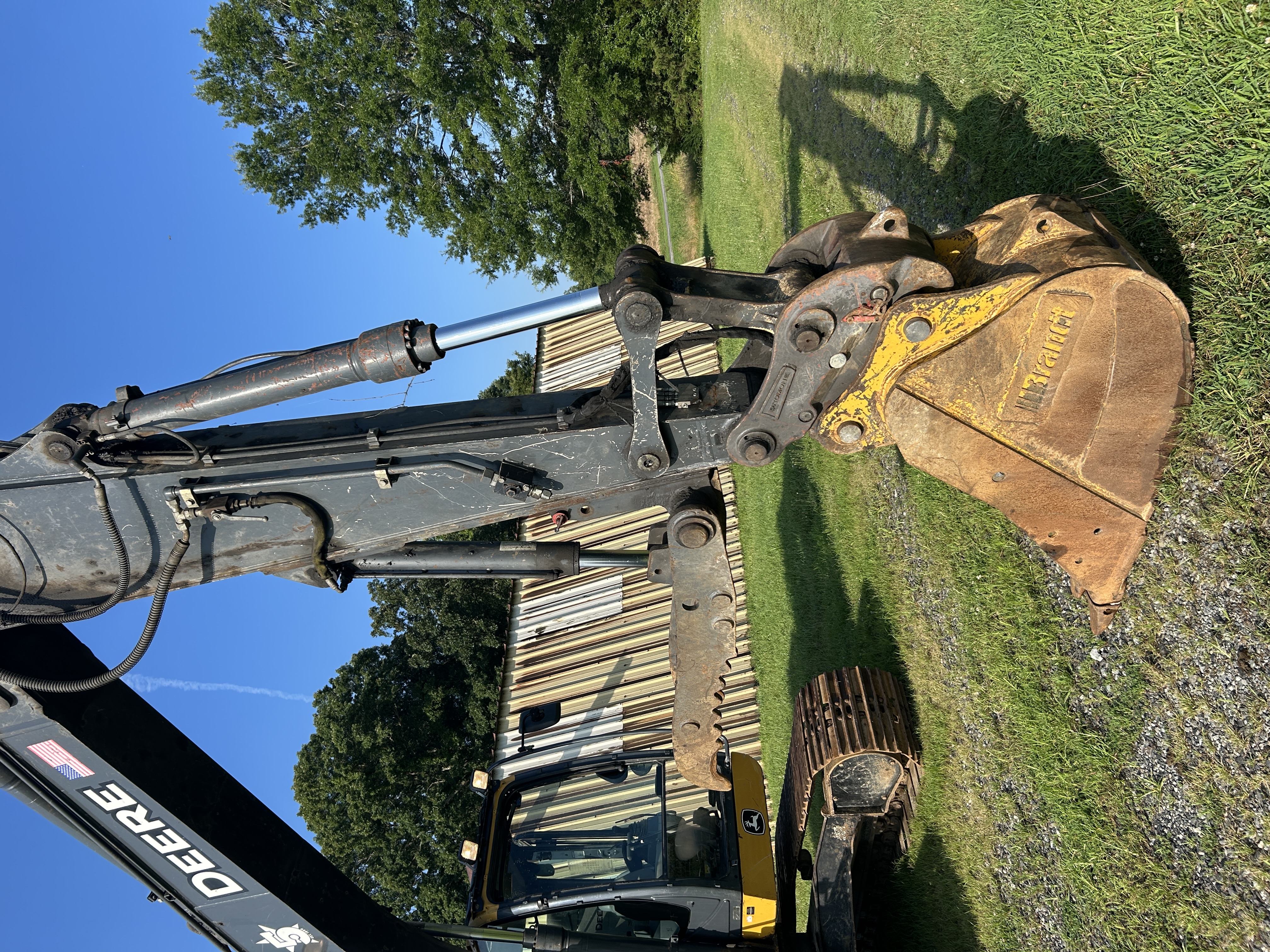 Used 2017 Deere 130G