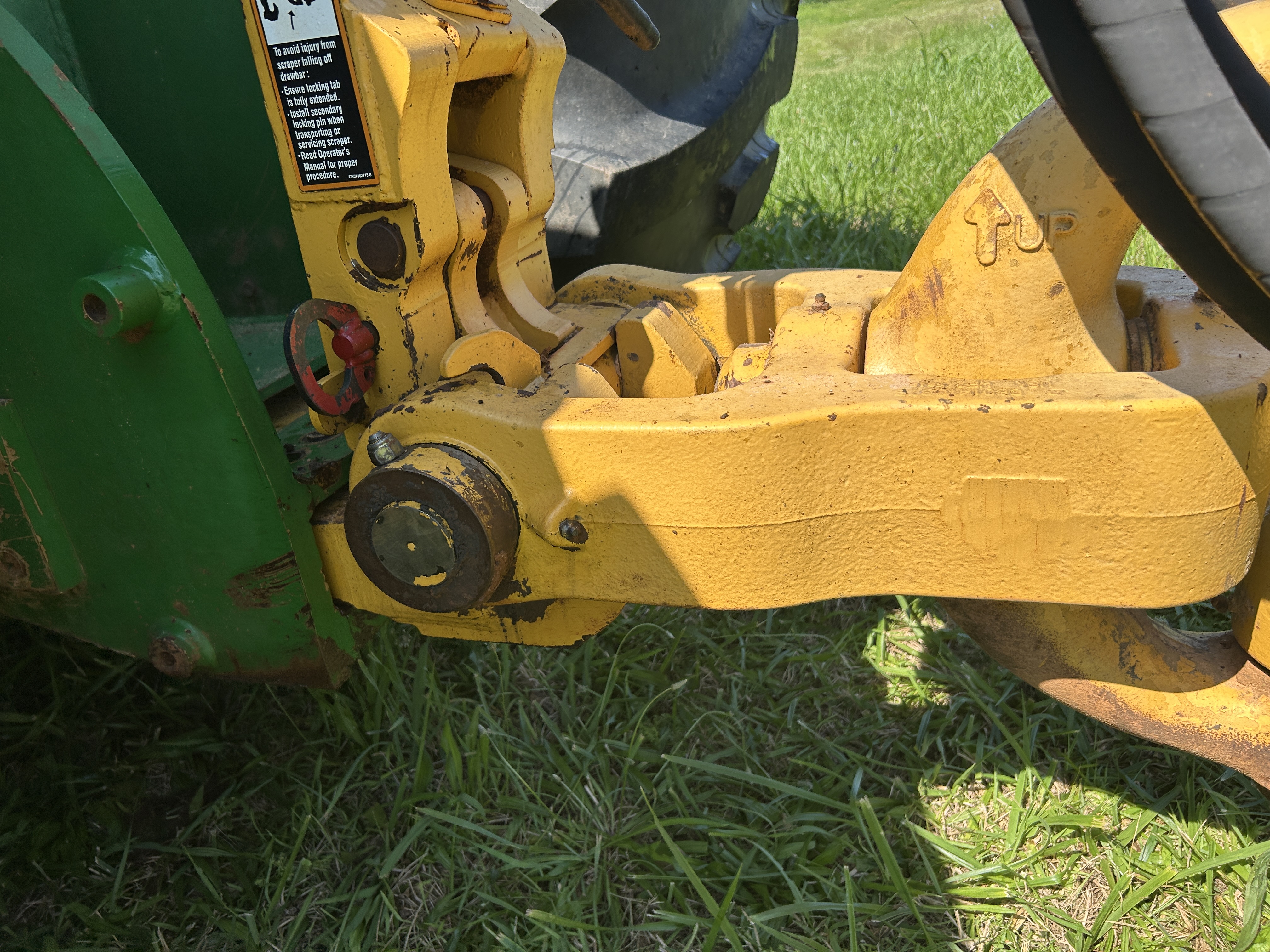 Used 2005 Deere 1810E Pull Pan with Deere 9400 tractor with 4455 hrs