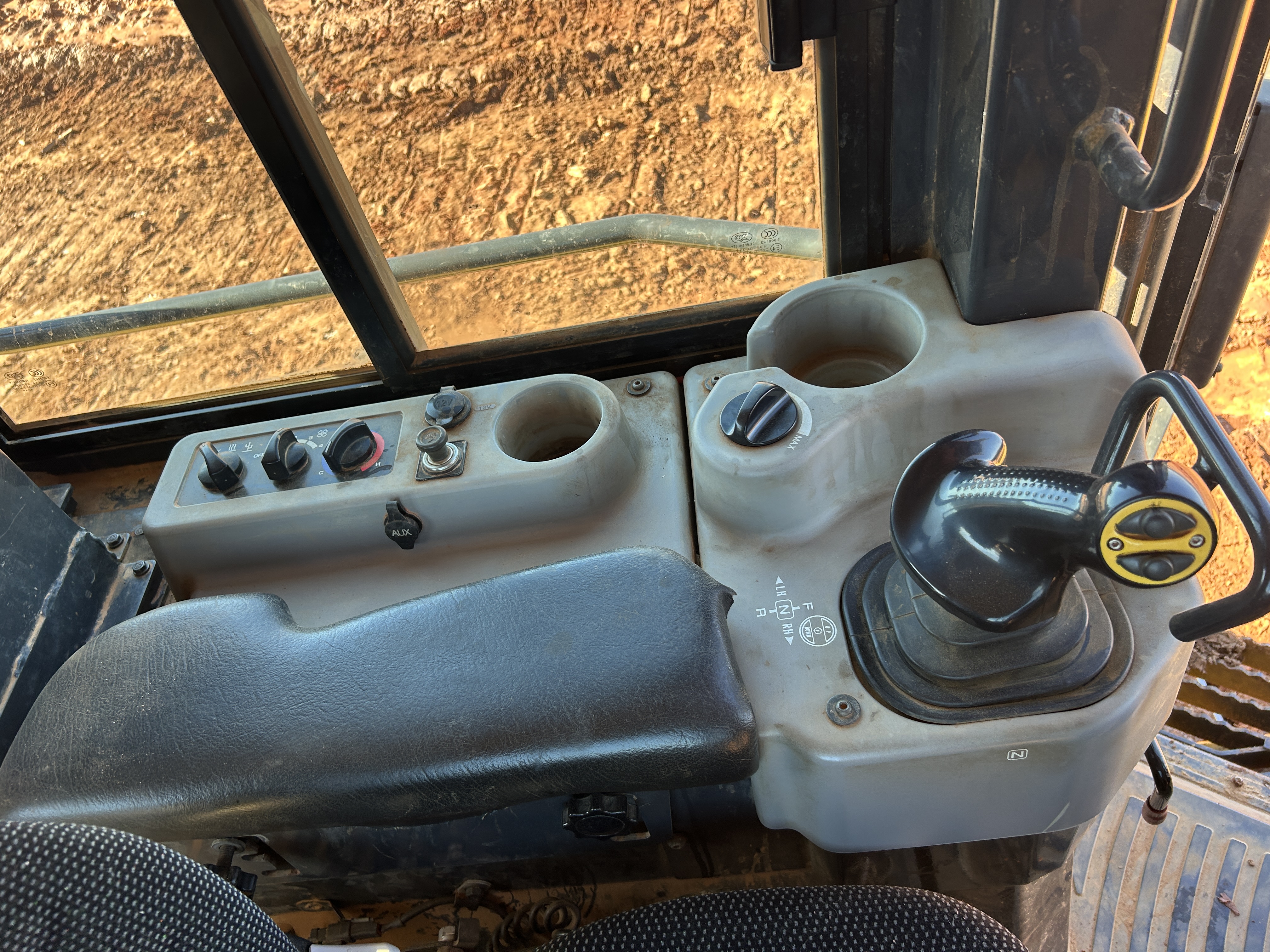 Used 2016 Komatsu D61PXi-23