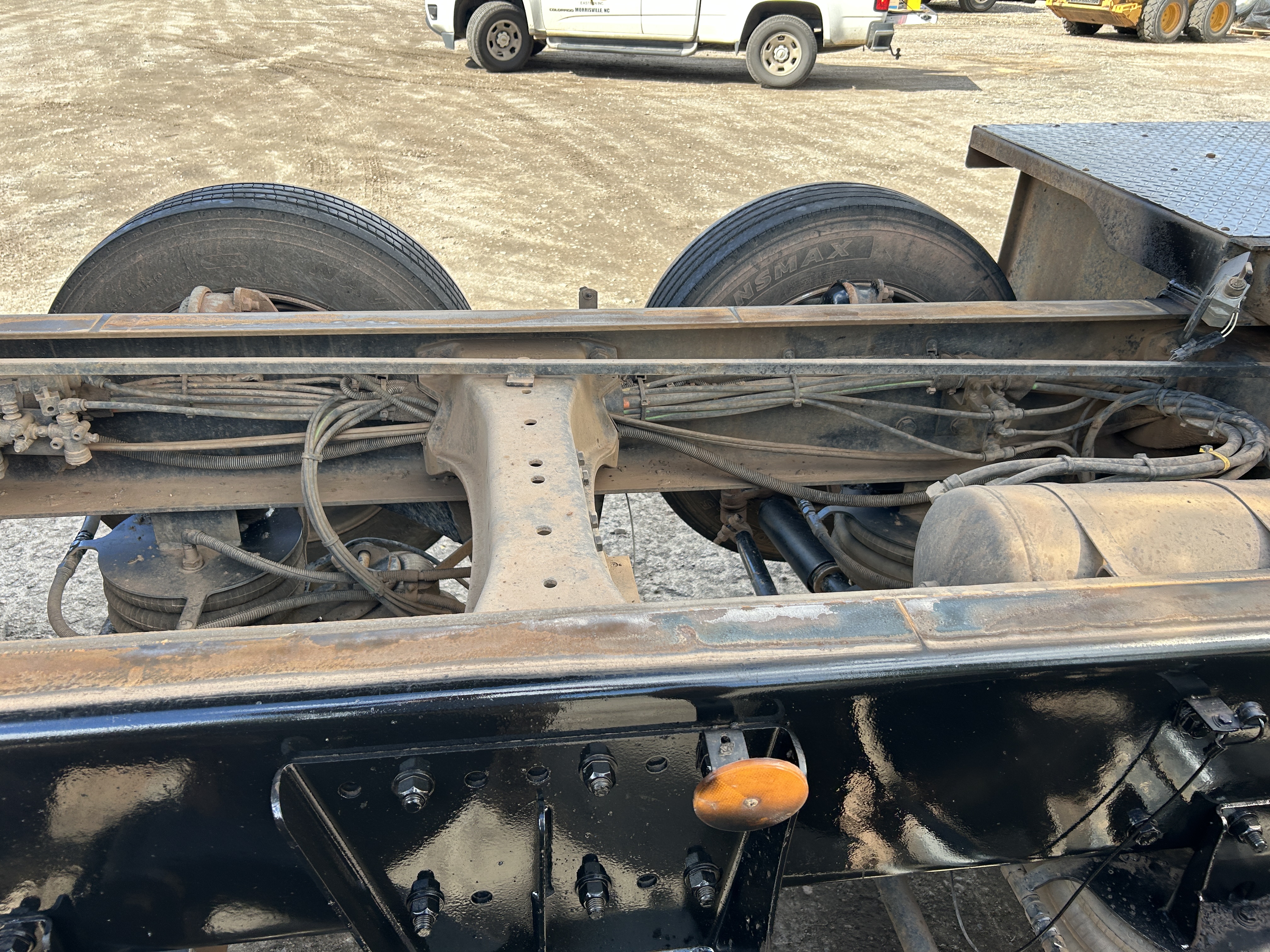 Used 2016 Kenworth T880 Quad Axle Dump Truck - Automatic