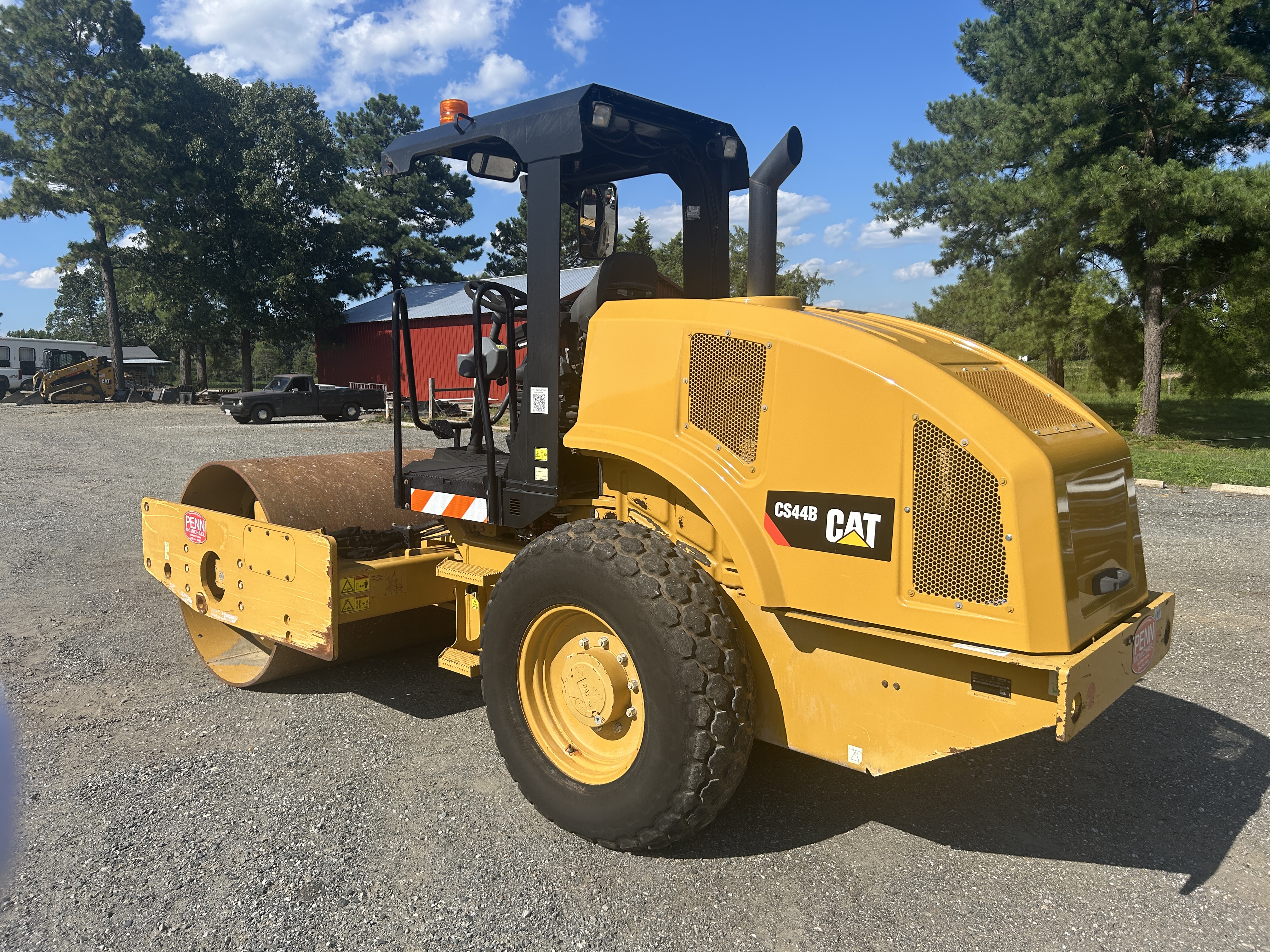 Used 2018 Caterpillar CS44B 66" Smooth Drum