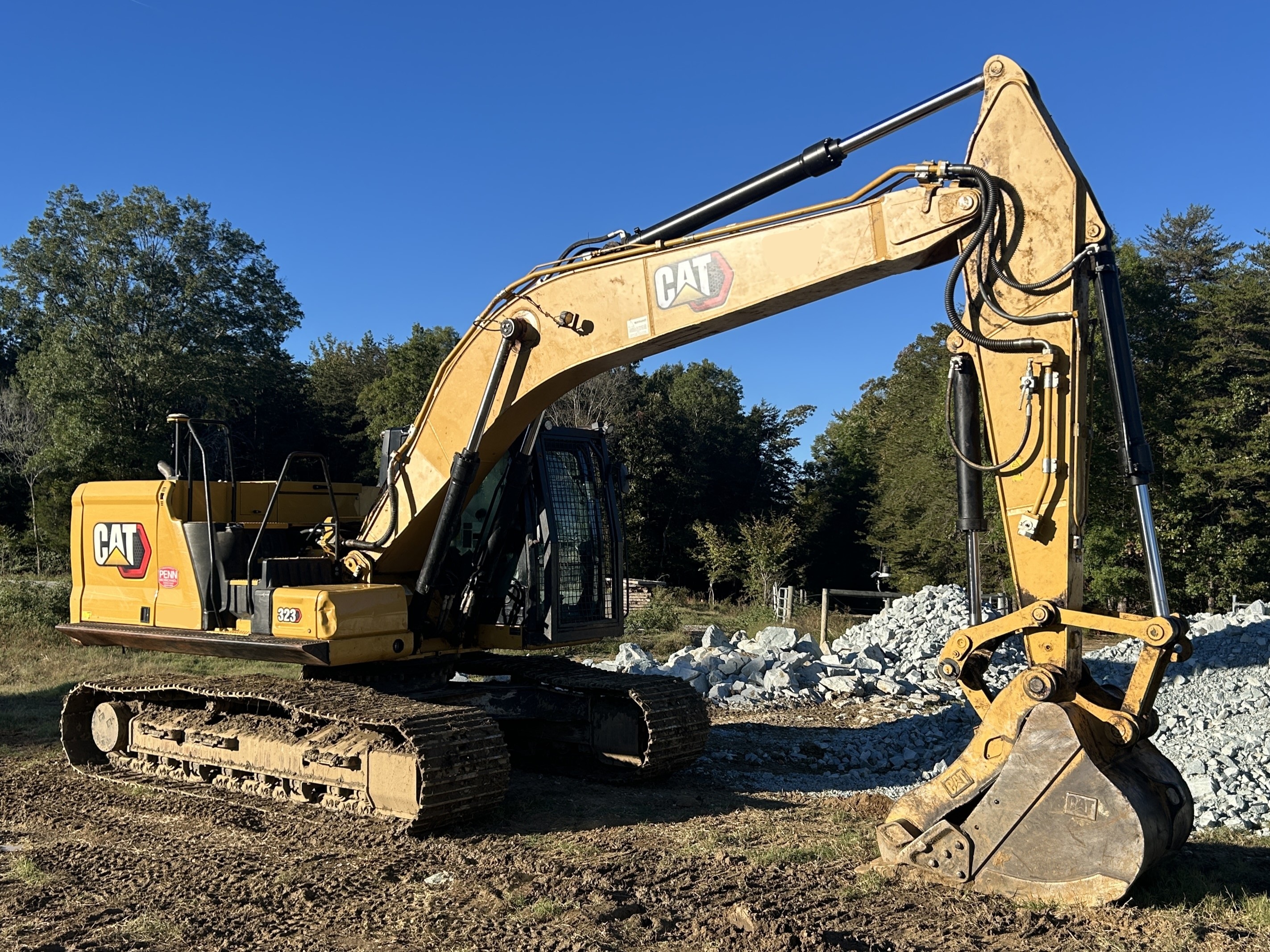 Used 2023 Caterpillar 323 with Progressive Link Hydraulic Thumb, New undercarriage, Grade 3D Ready
