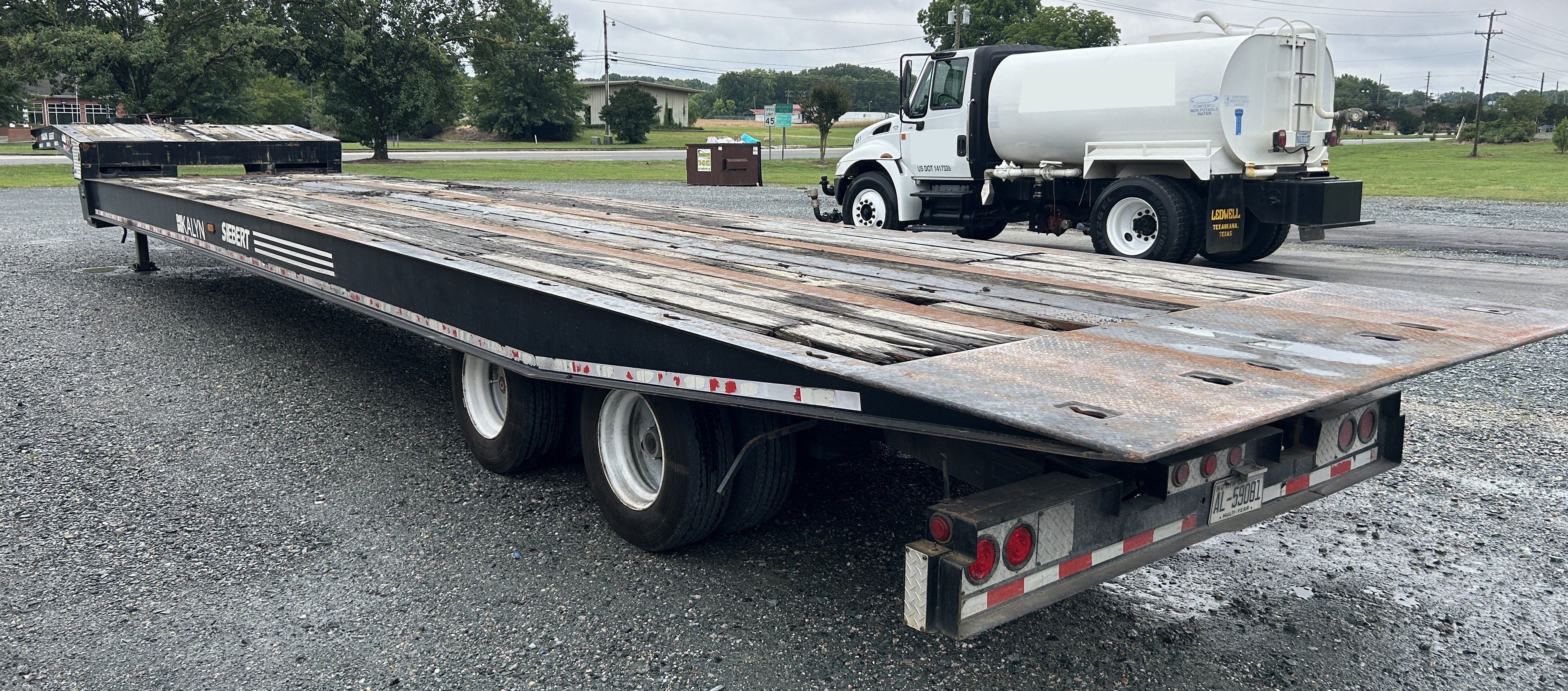 Used 2005 Kalyn Siebert   35 Ton Sliding Tilt deck