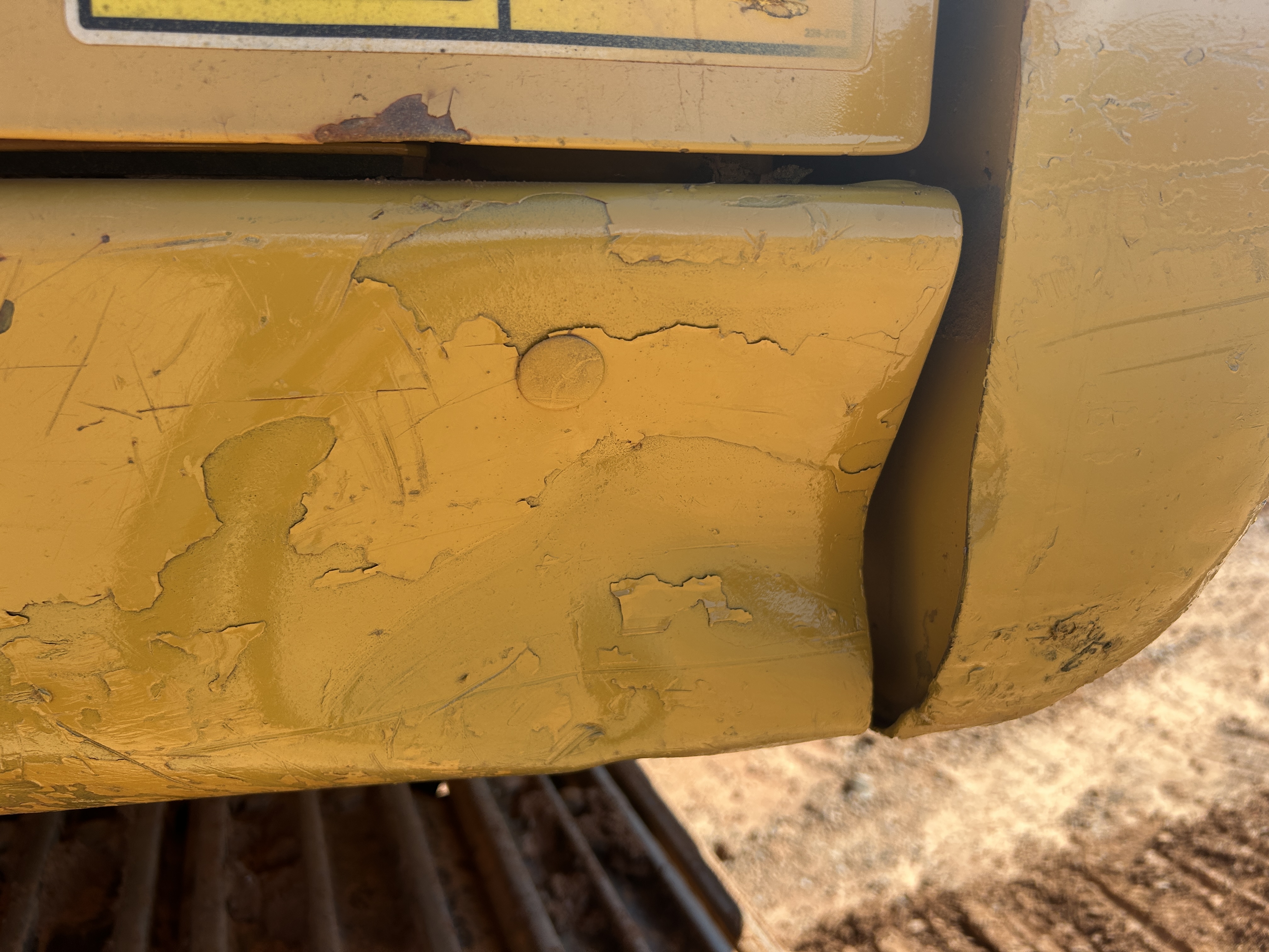 Used 2016 Caterpillar 326FL