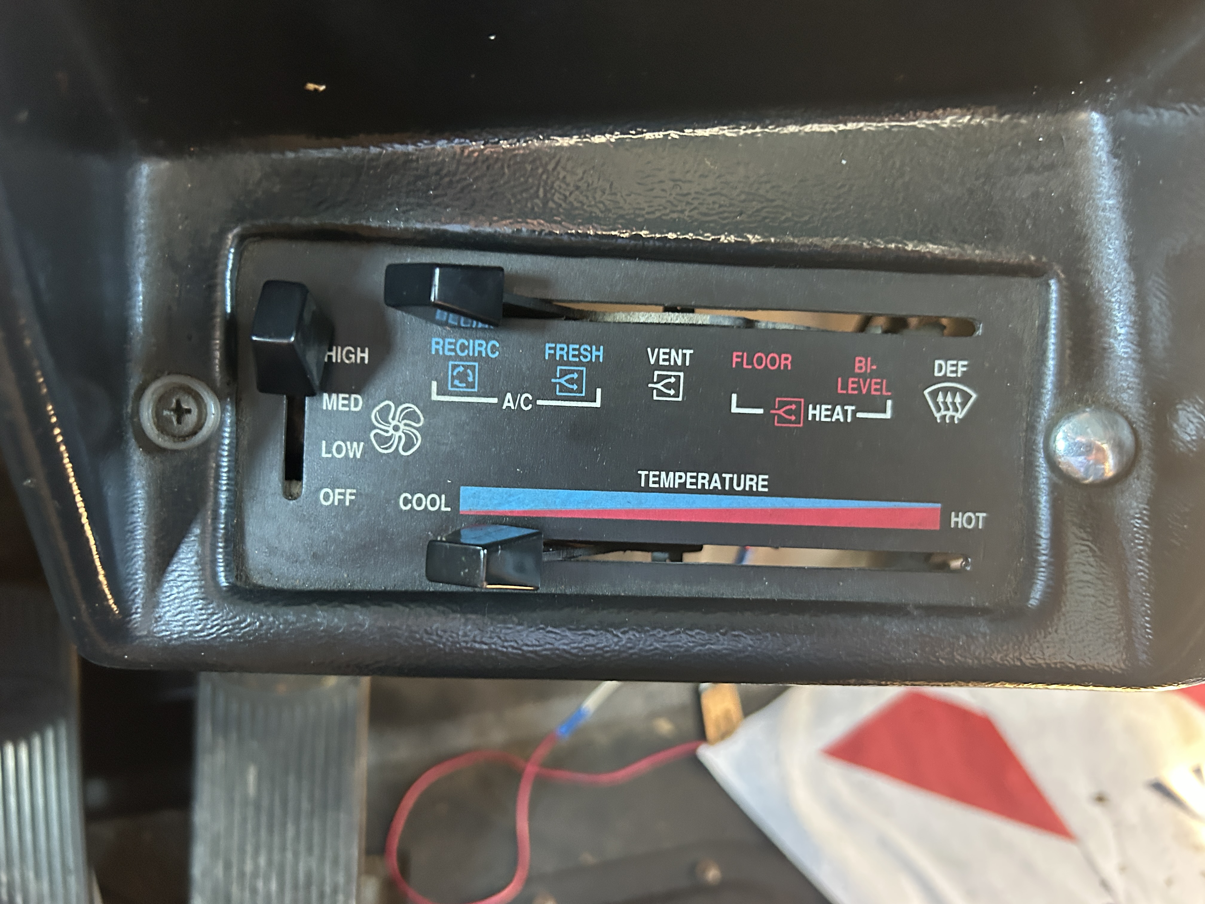 Used 1993 Peterbilt 379 Road Tractor