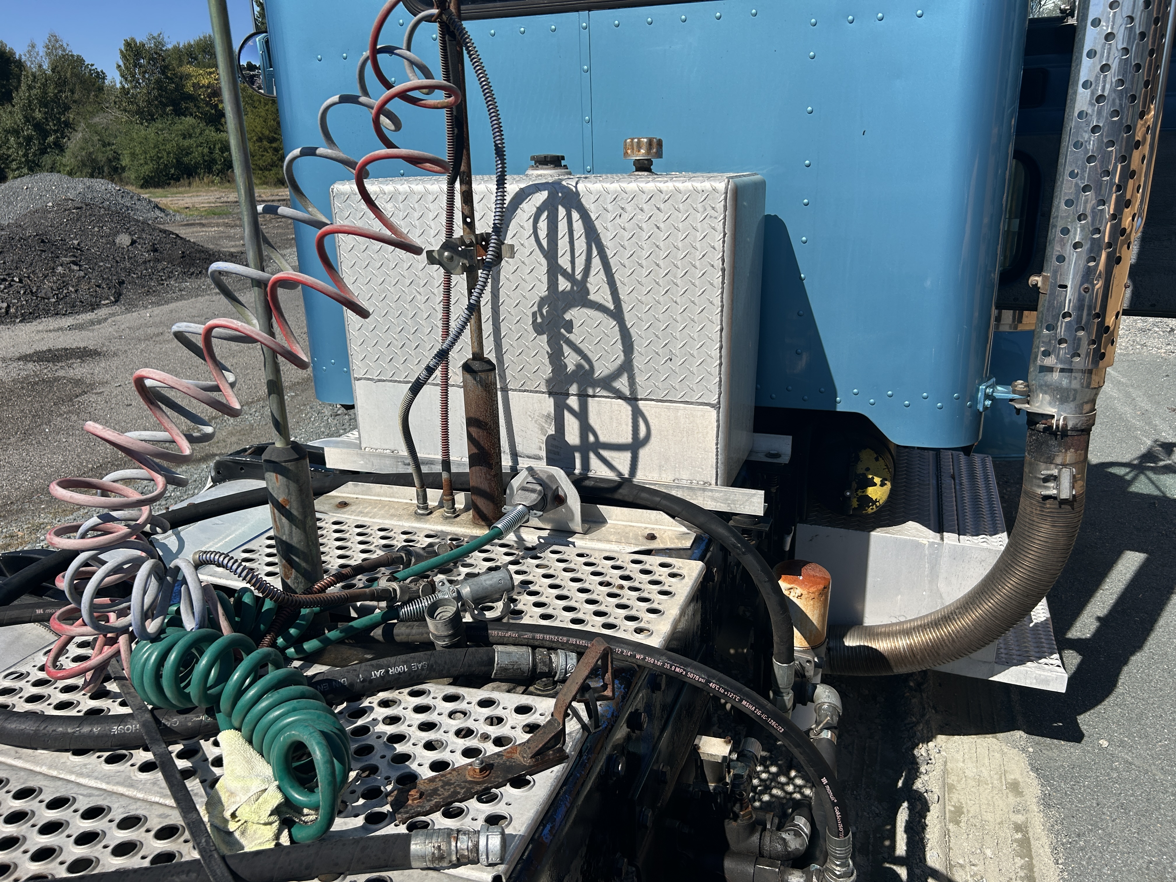 Used 1993 Peterbilt 379 Road Tractor