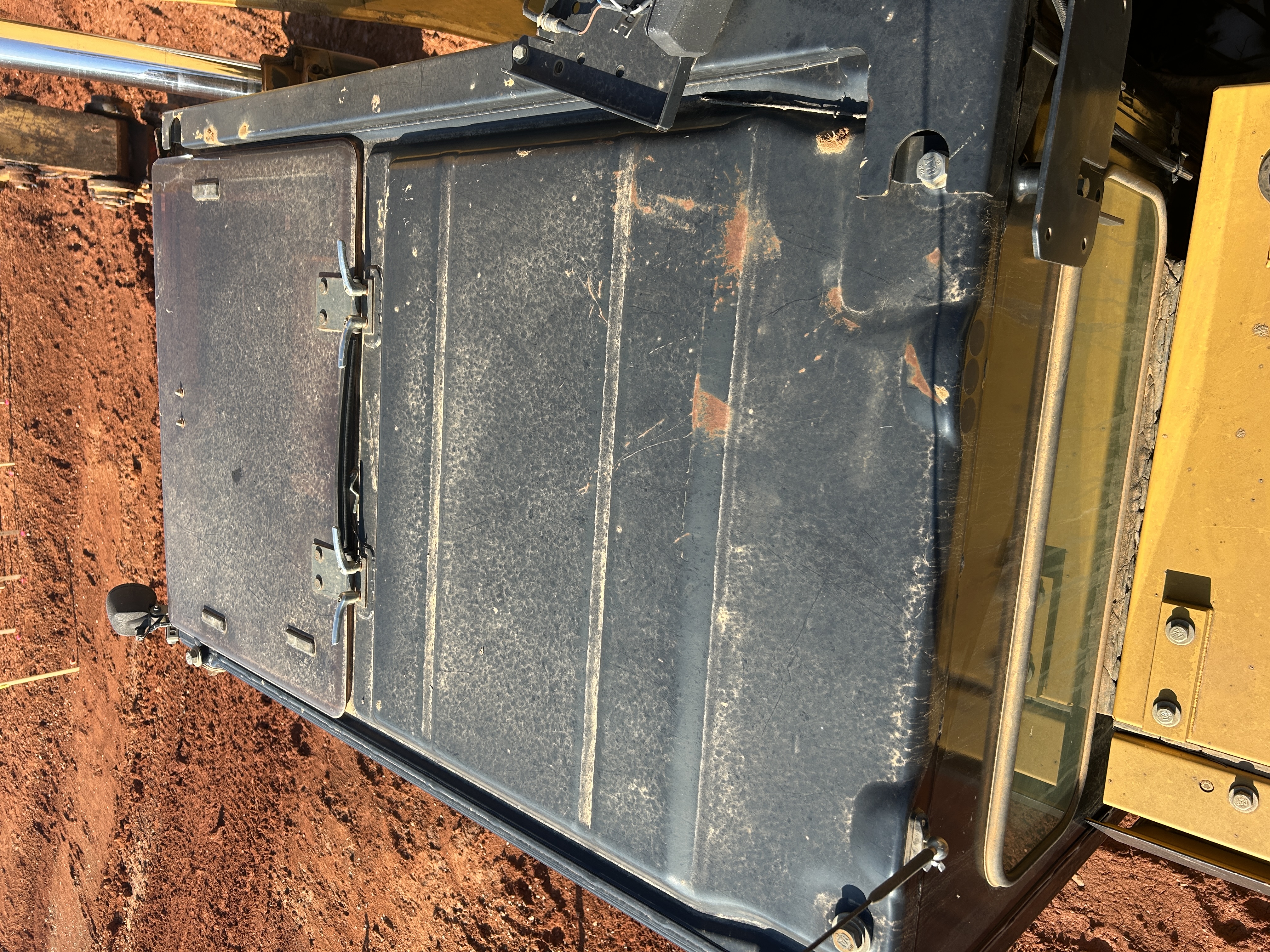 Used 2016 Caterpillar 323FL