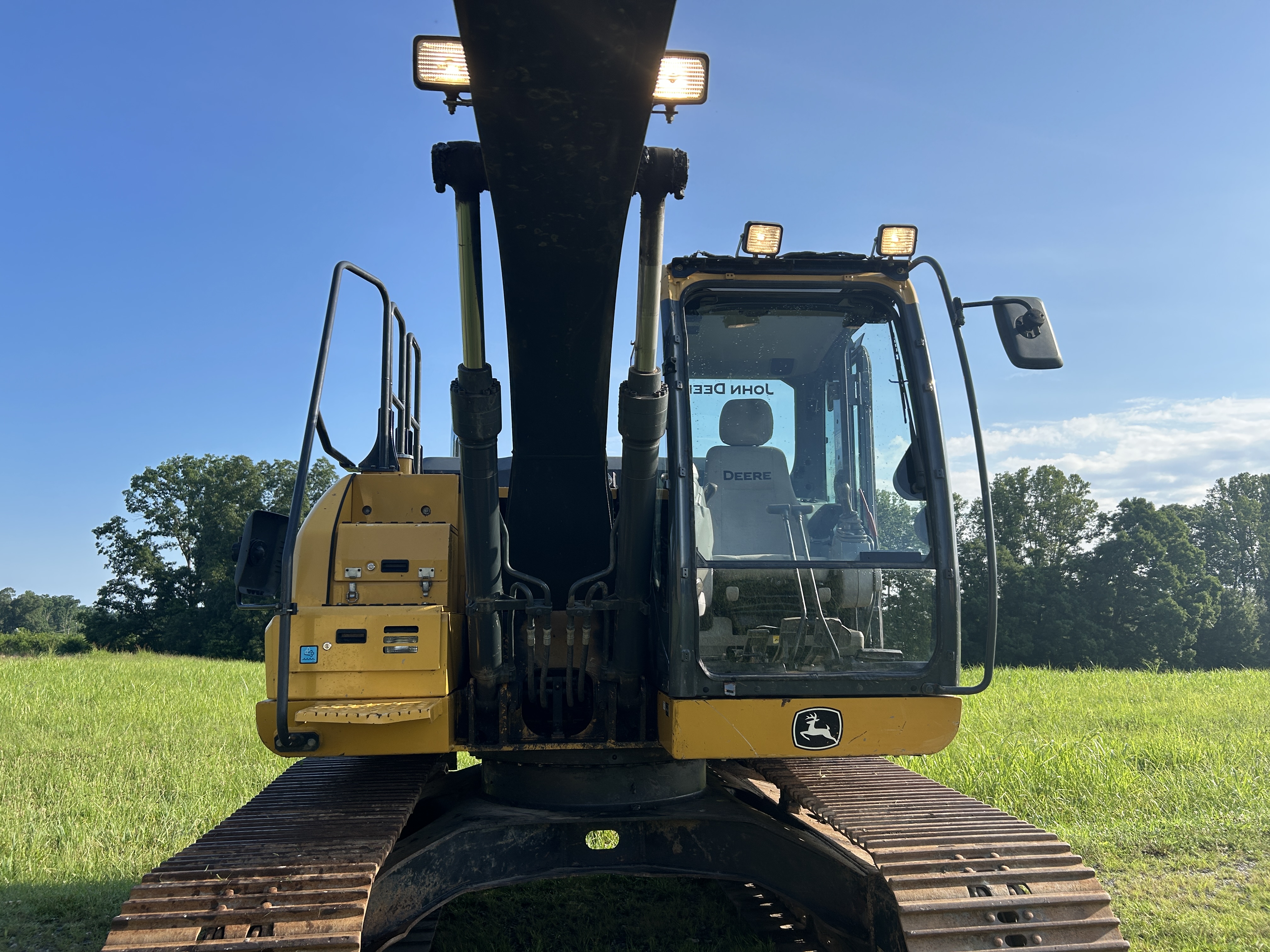 Used 2017 Deere 130G