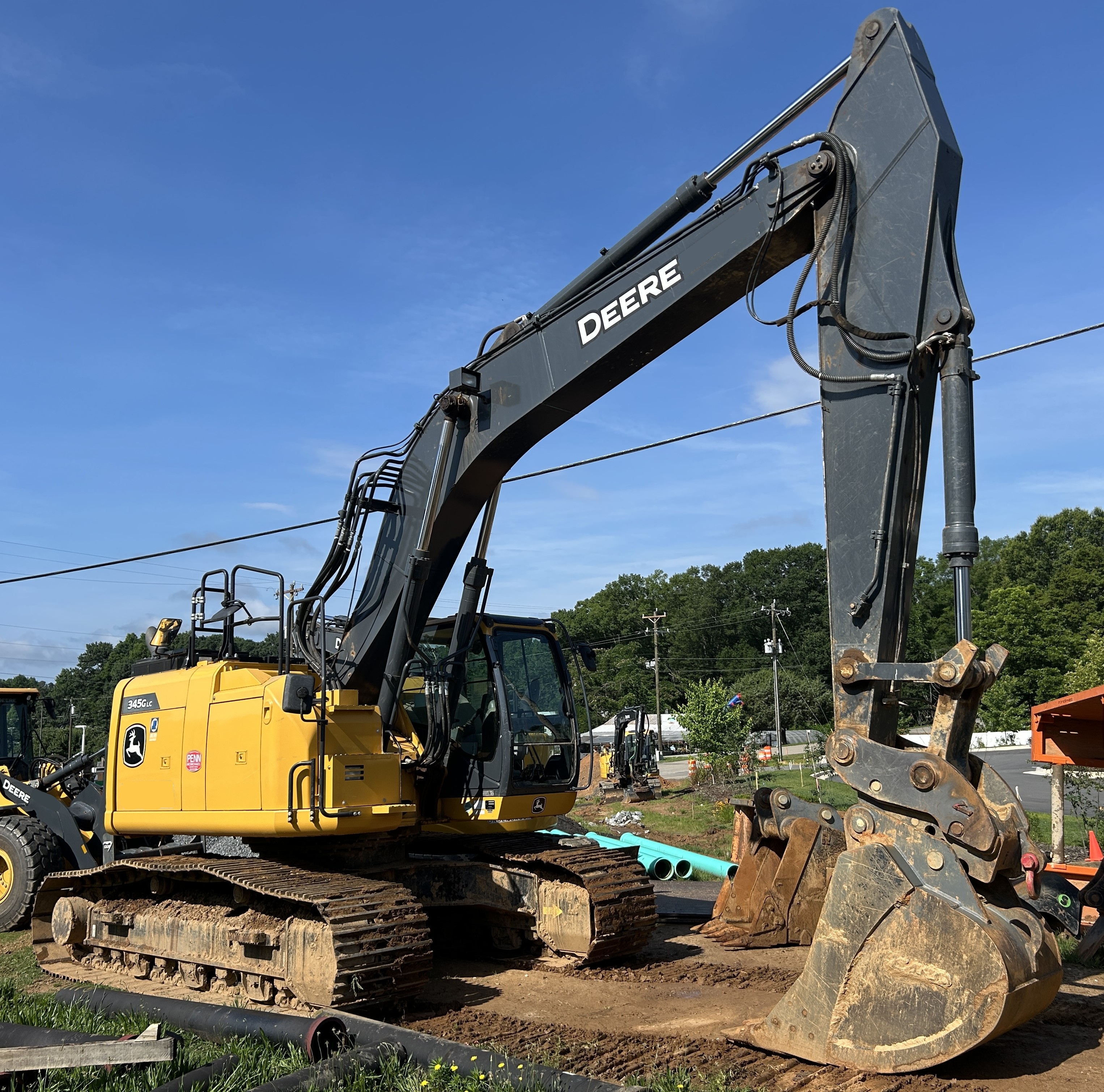 Used 2021 Deere 345G LC - low hours very nice