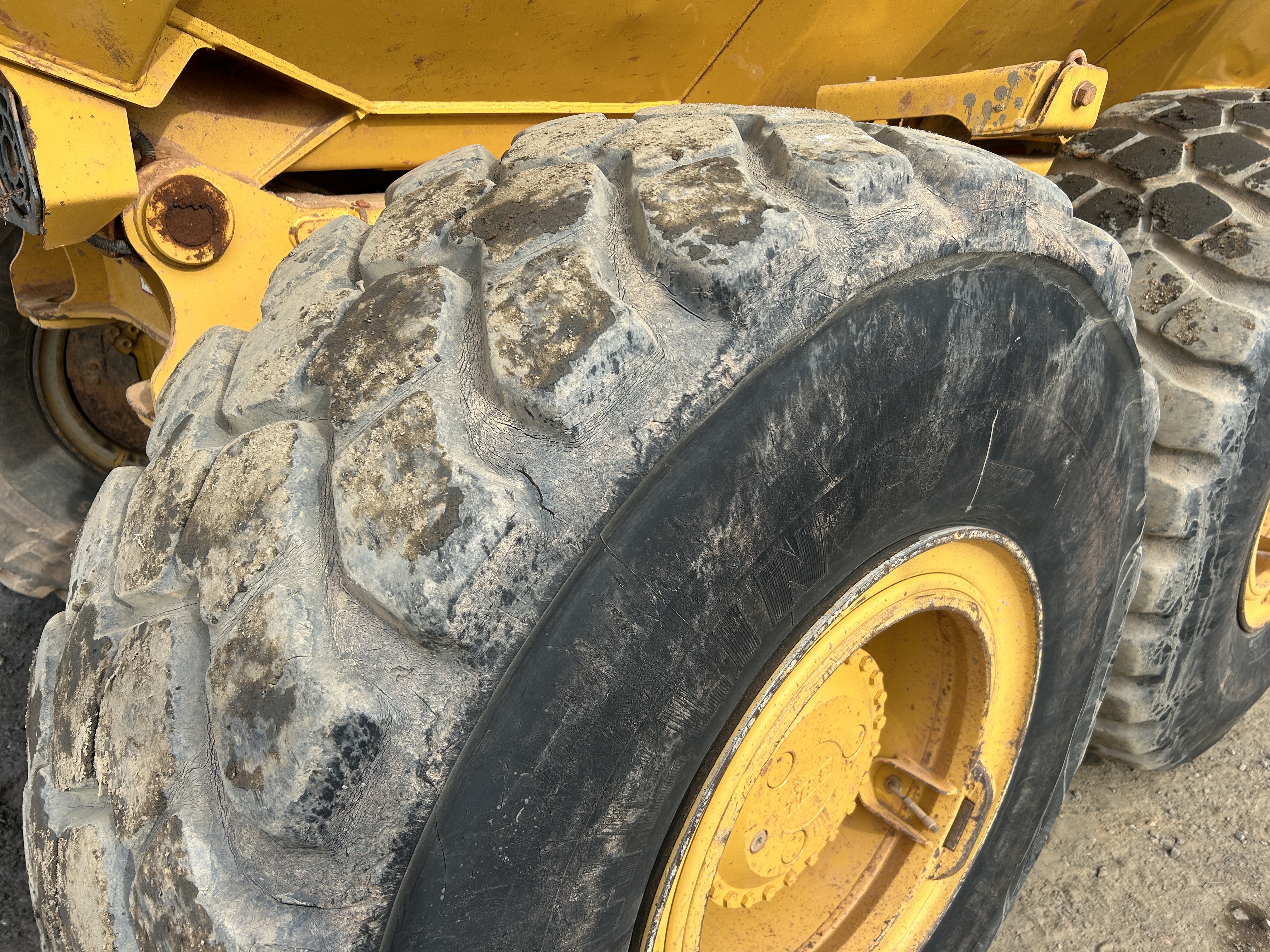 Used 2015 Deere 300D Series II