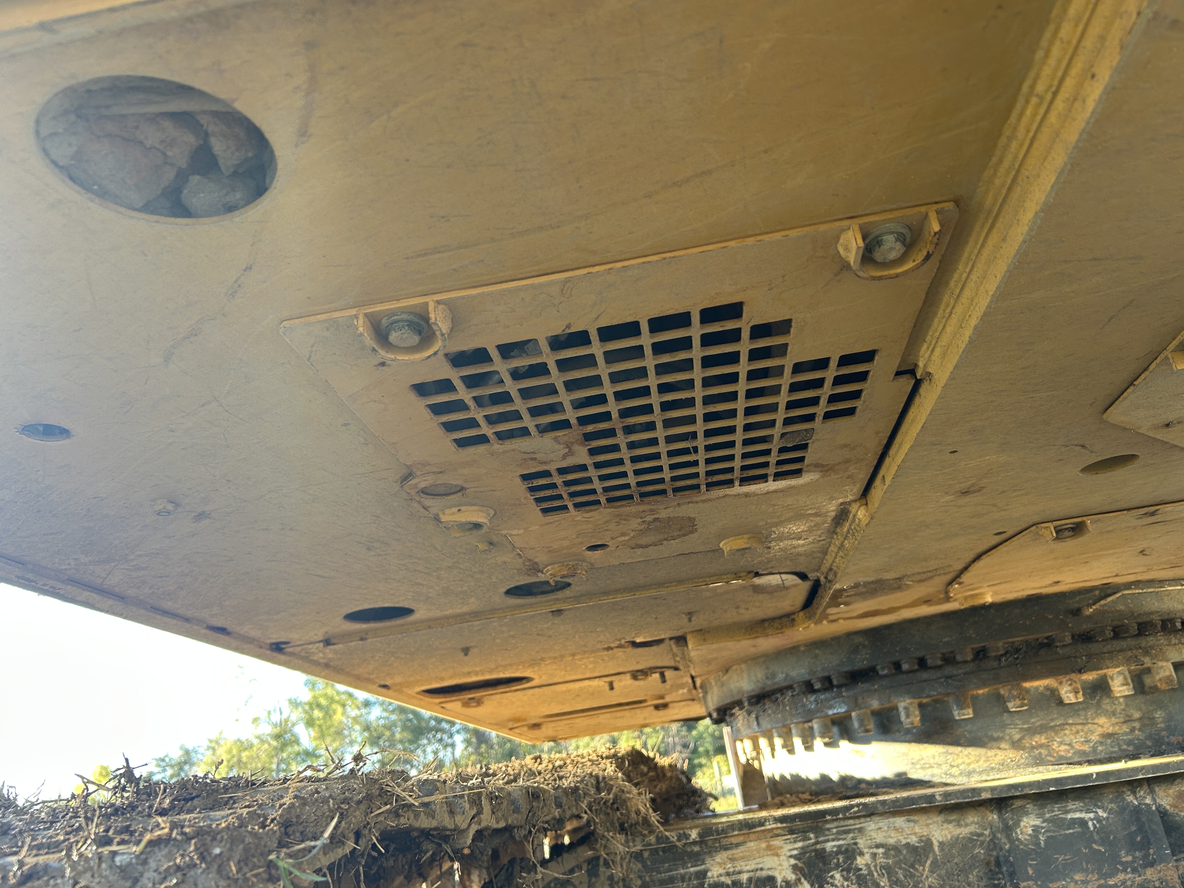 Used 2023 Caterpillar 323 with Progressive Link Hydraulic Thumb, New undercarriage, Grade 3D Ready