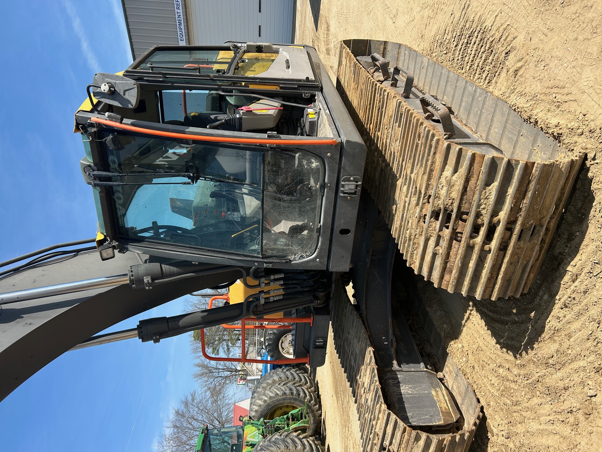 Used 2019 Volvo EC160EL with hyd thumb