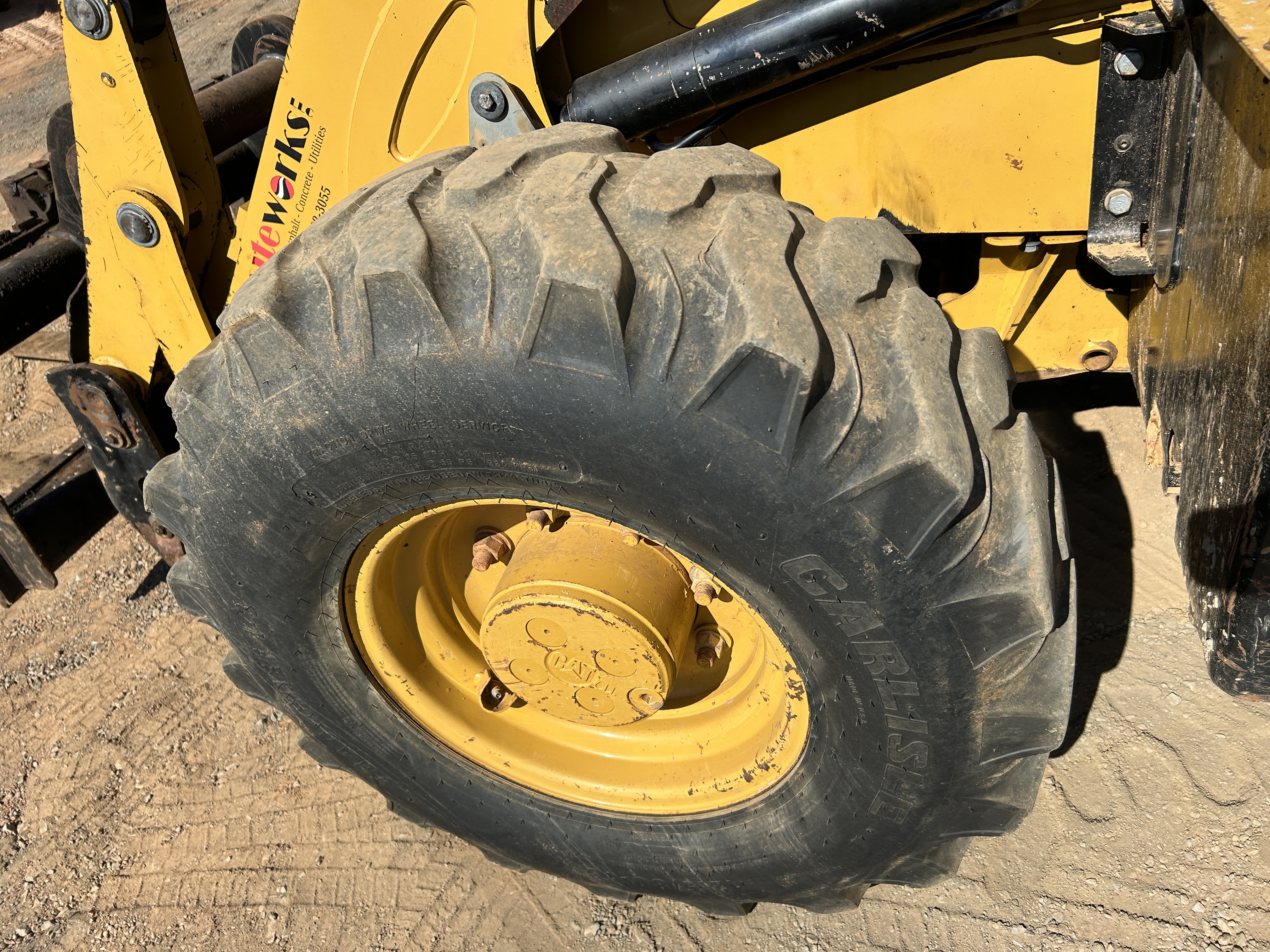 Used 2015 Caterpillar 420F2 IT