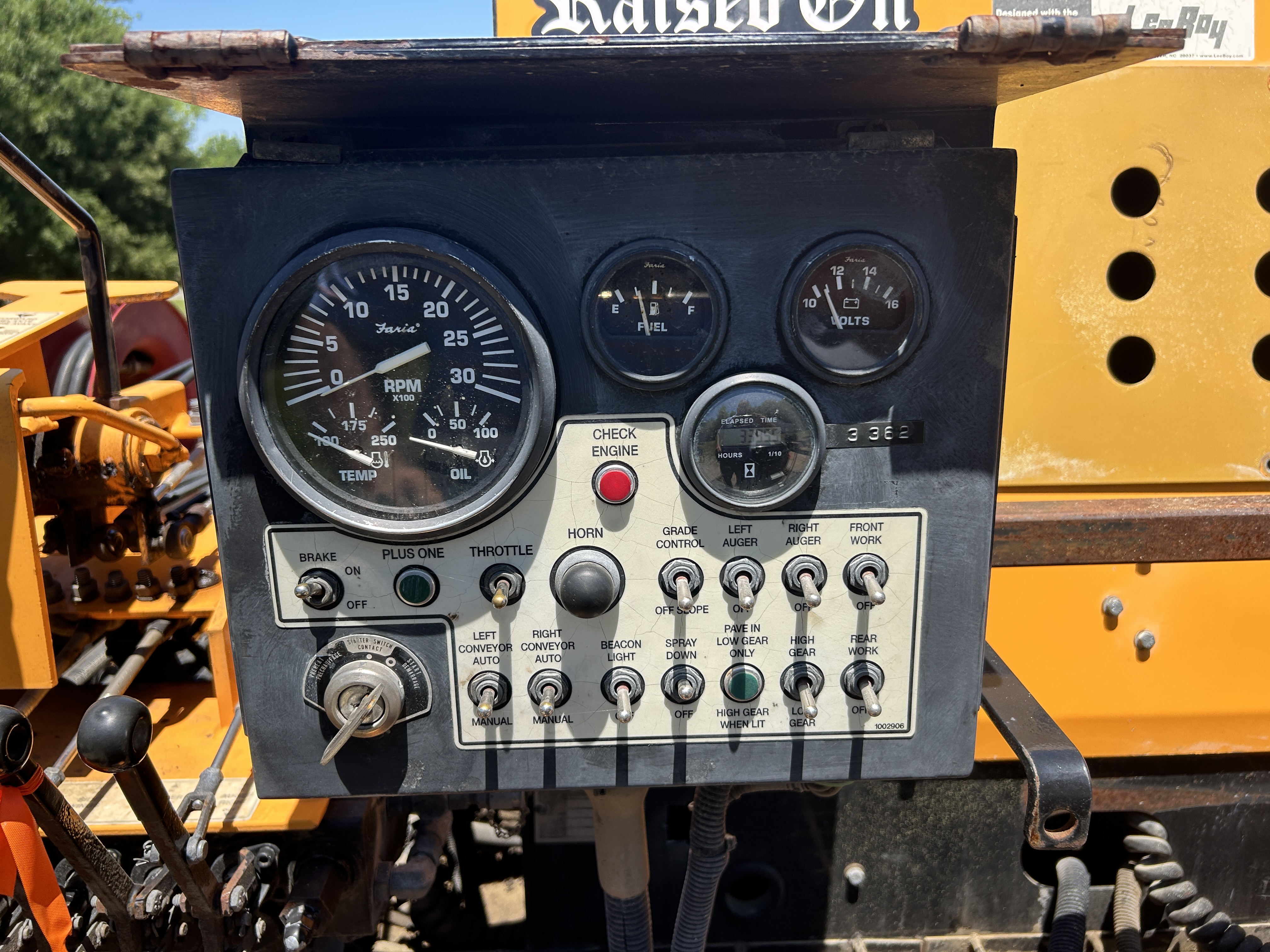 Used 2012 LeeBoy 8500B