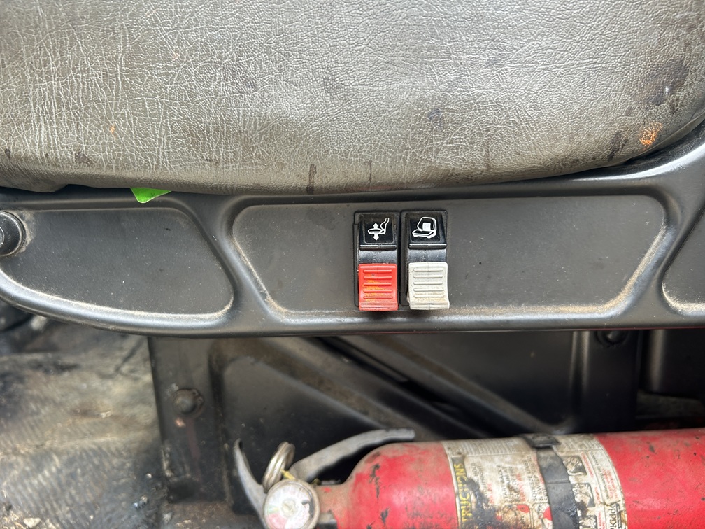 Used 2018 International Leeboy Rosco Maximizer 3 Tack Truck