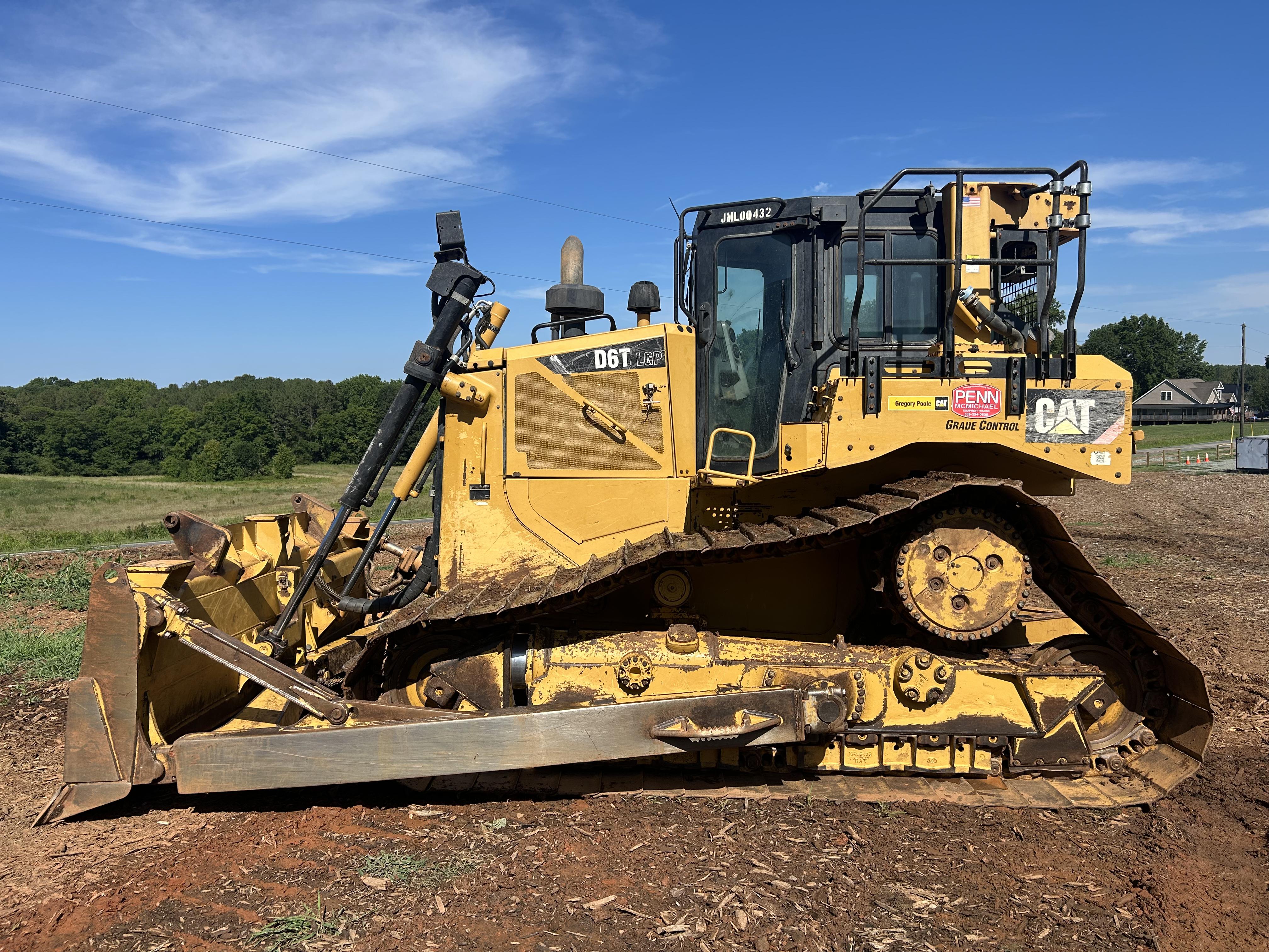 Used 2018 Caterpillar D6T LGP