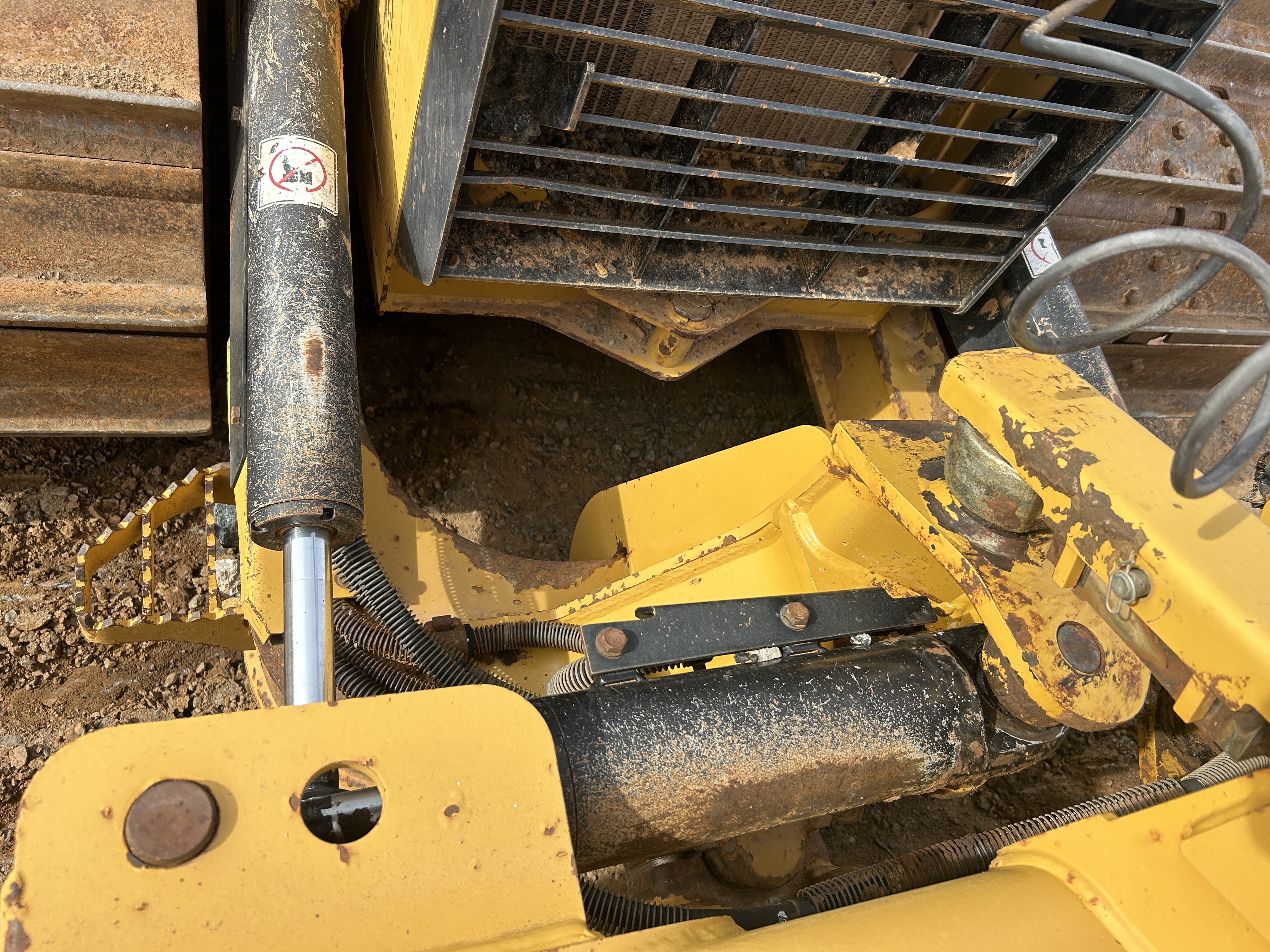 Used 2016 Caterpillar D5K2 LGP