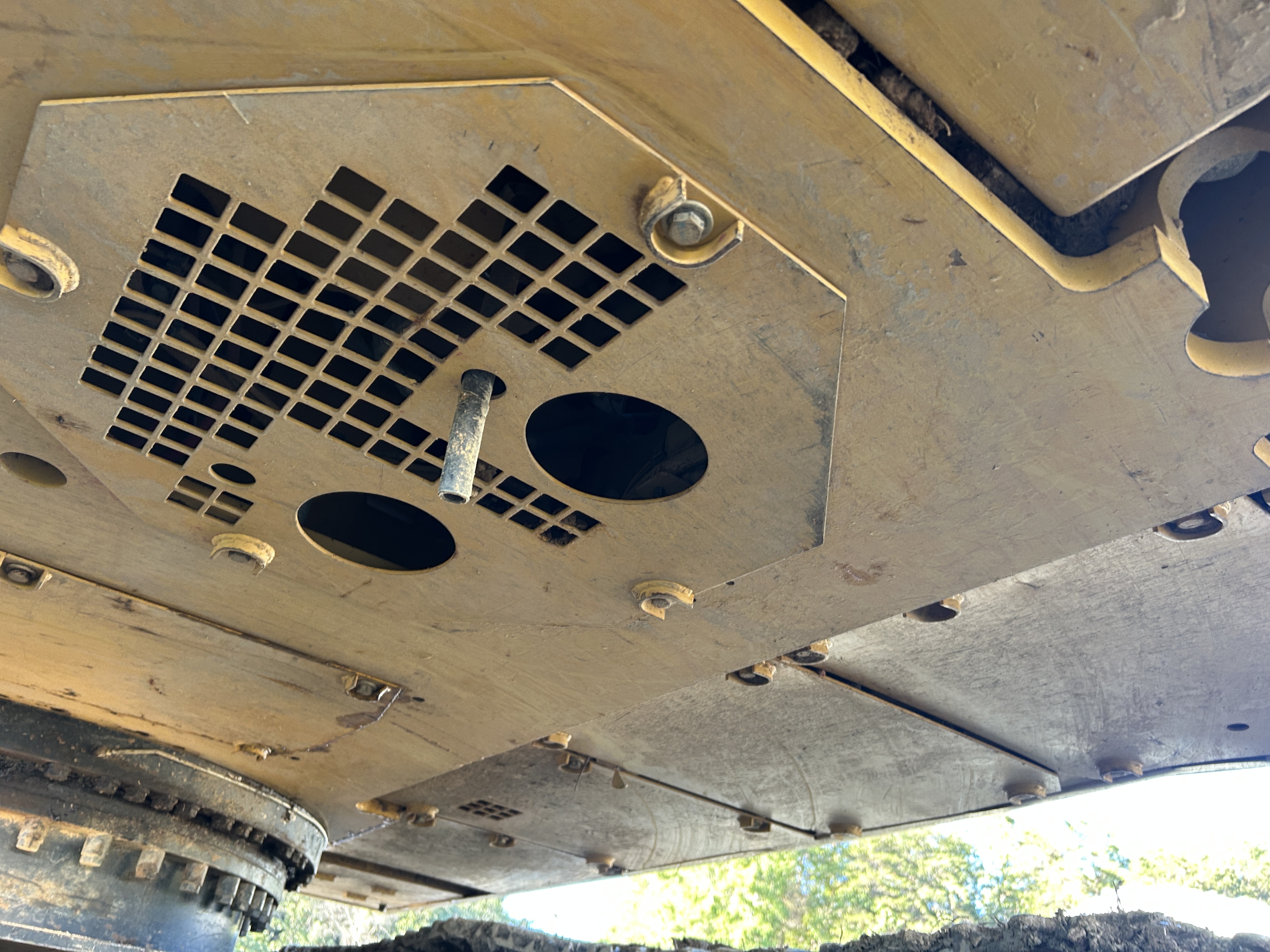 Used 2023 Caterpillar 323 with Progressive Link Hydraulic Thumb, New undercarriage, Grade 3D Ready