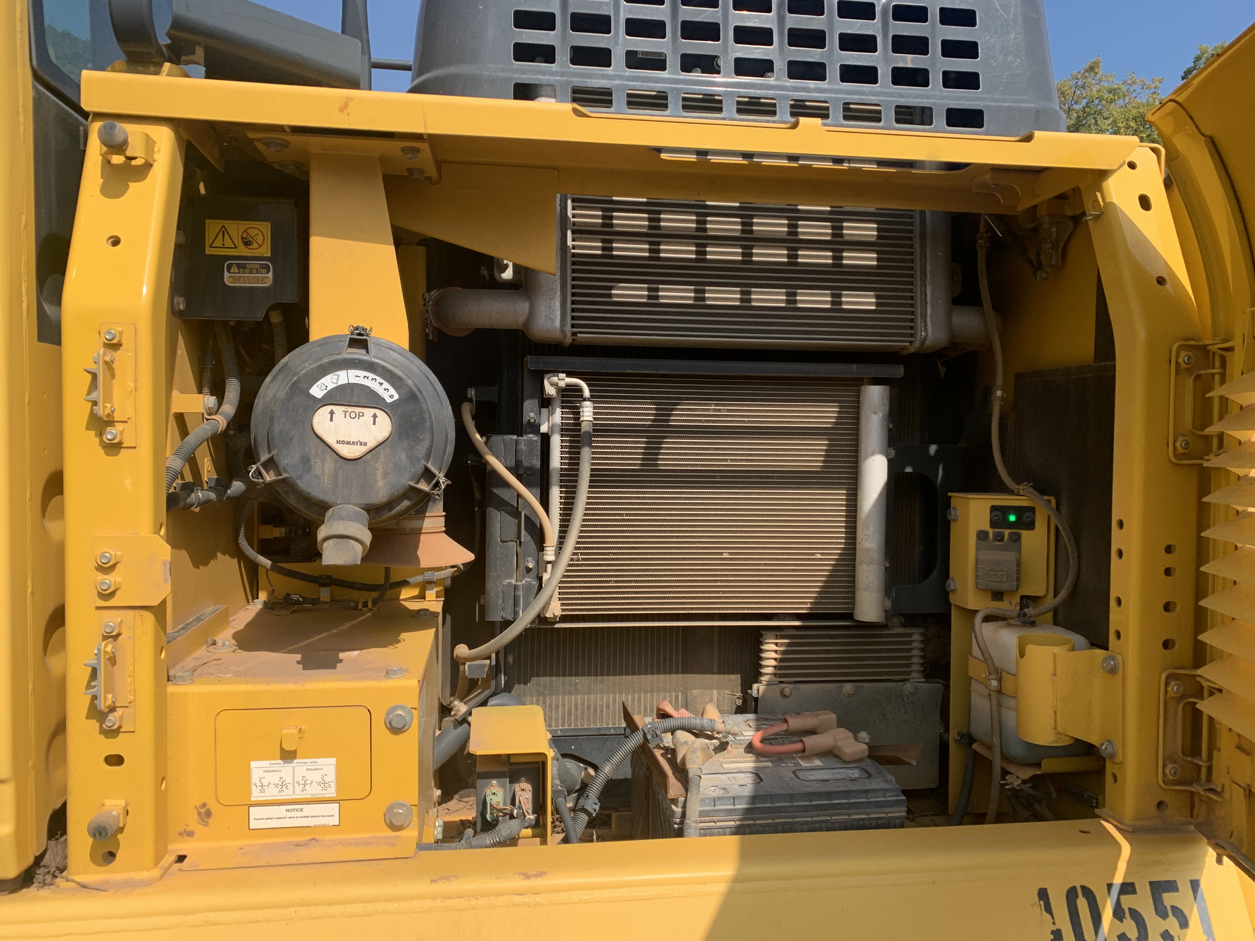 Used 2017 Komatsu PC170LC-11