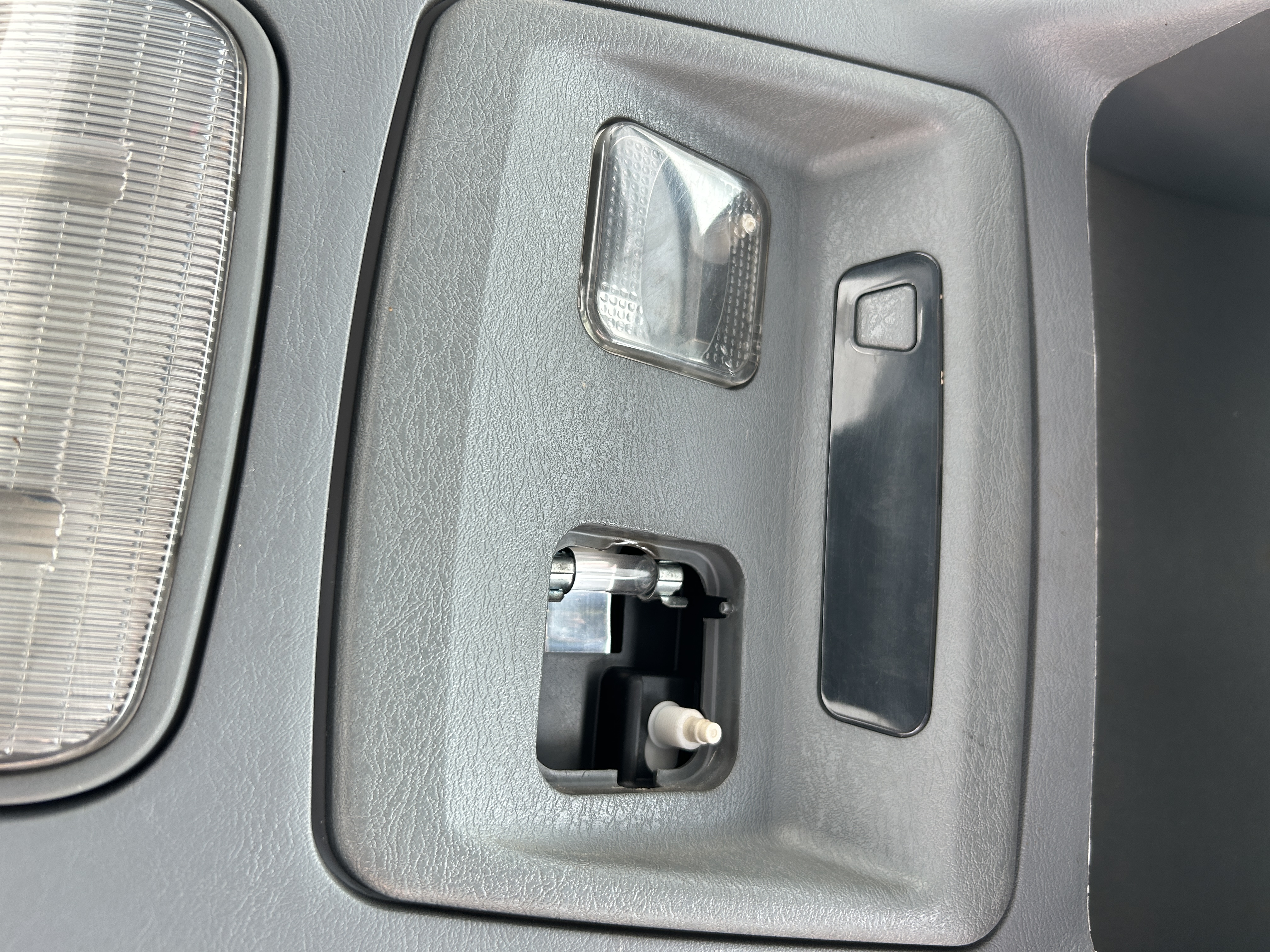 Used 2006 International 2000 Gallon Water Truck