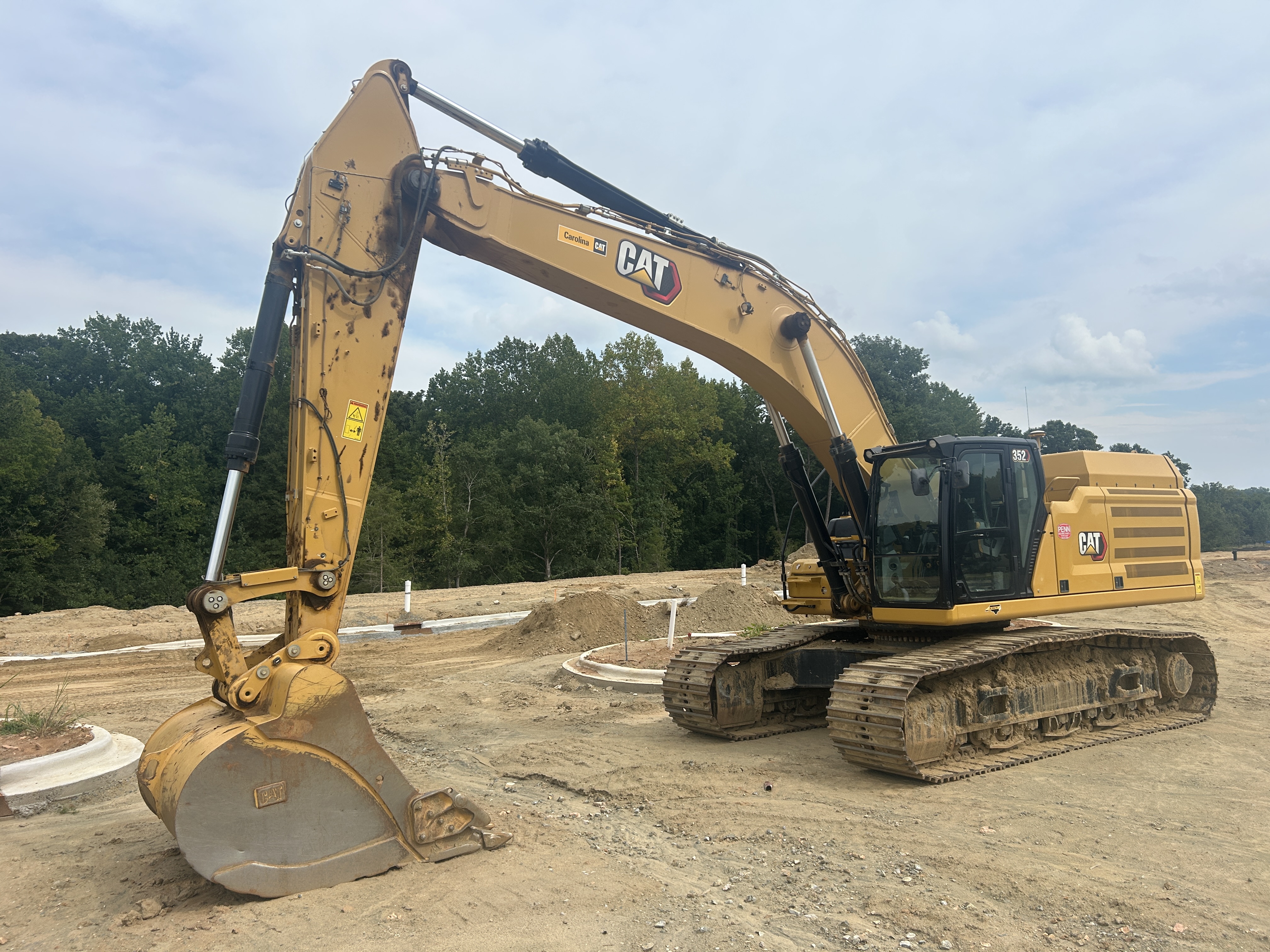 Used 2024 Caterpillar 352 with 3D Earthworks, Warranty, Auto Greaser
