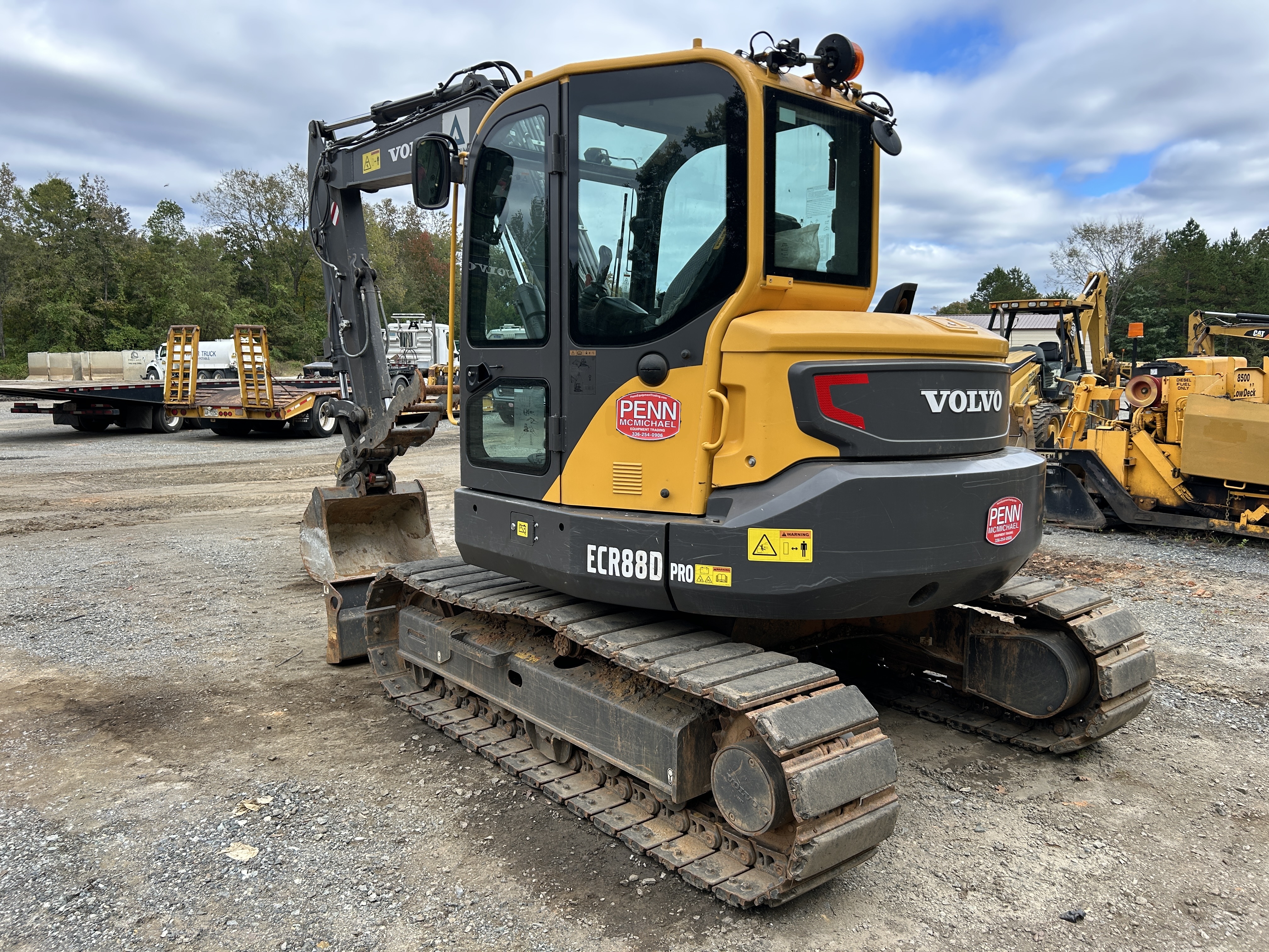 Used 2022 Volvo ECR88D PRO with only 654 hrs, loaded!