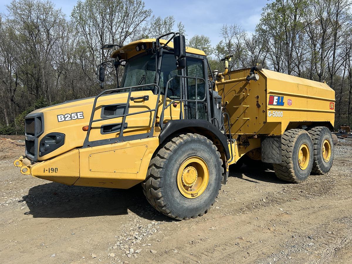Used 2015 Bell B25E Water Truck