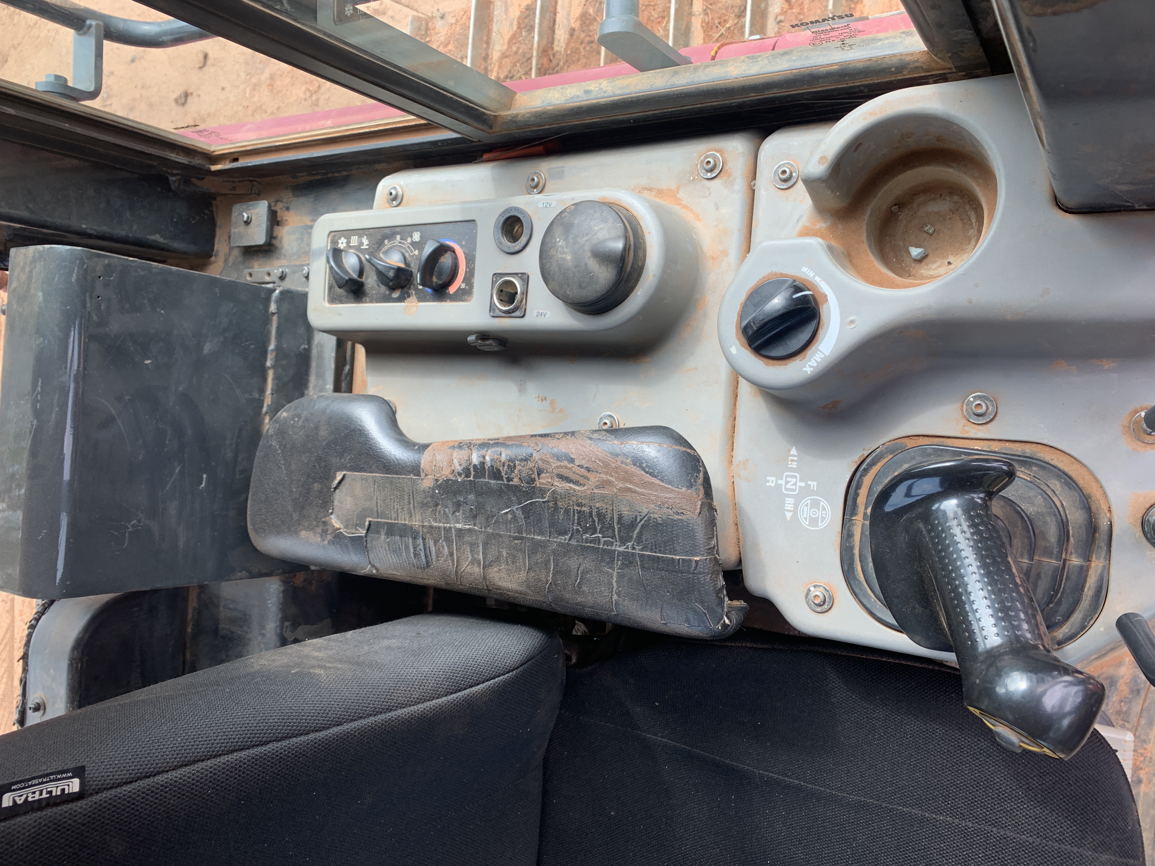 Used 2018 Komatsu D61PXi-24