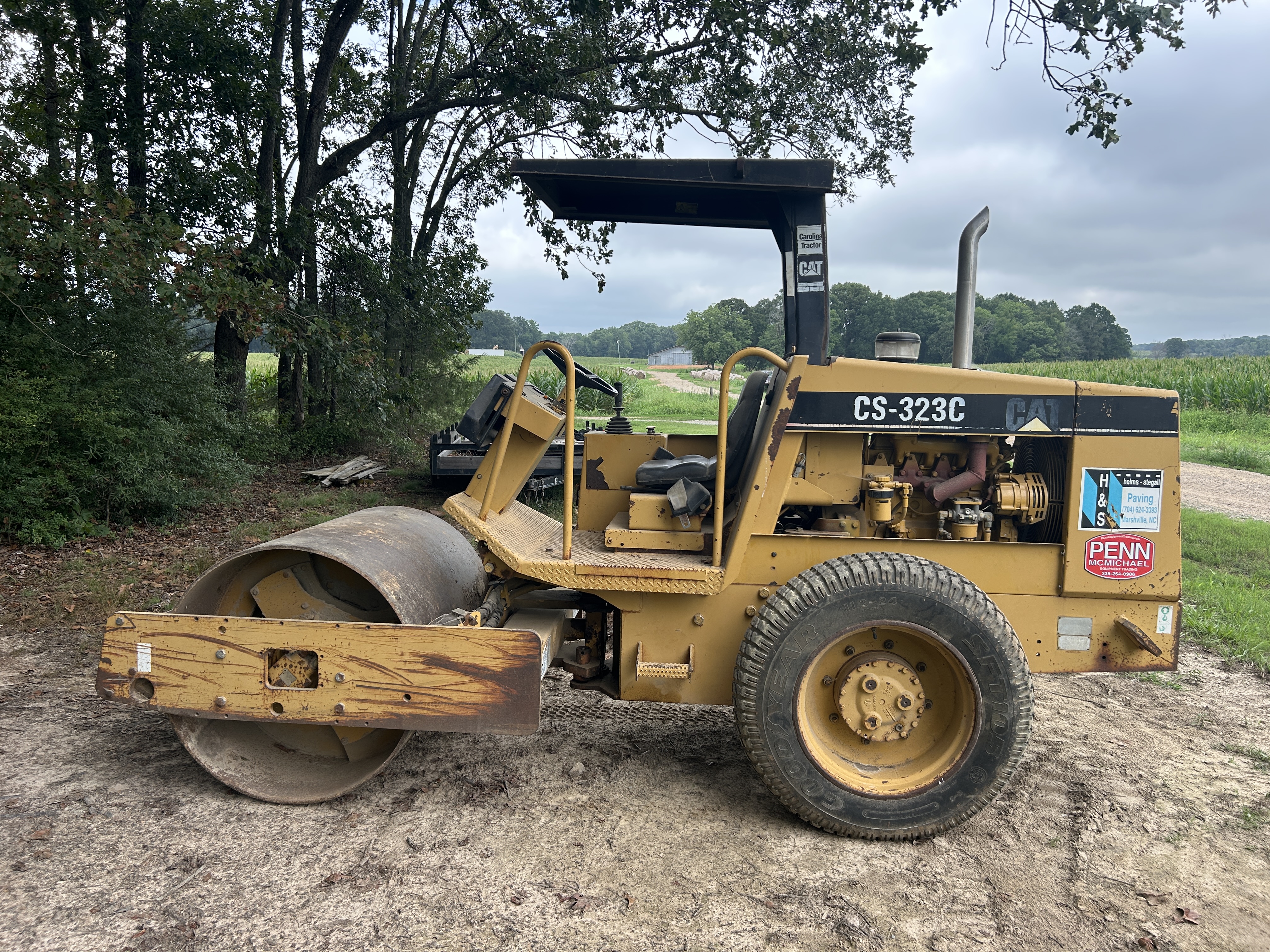 Used 1999 Caterpillar CS-323C Refubished and ready