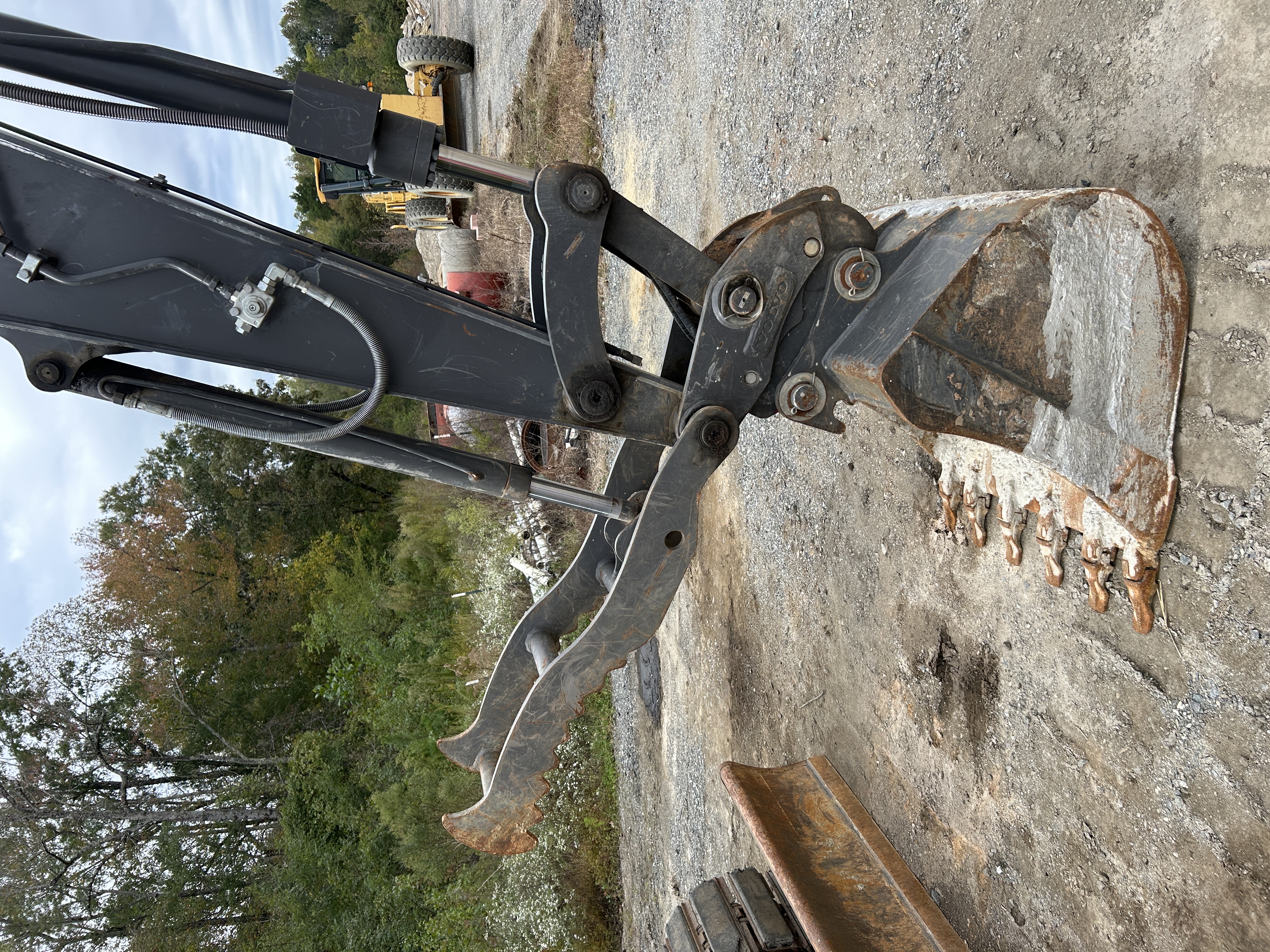 Used 2022 Volvo ECR88D PRO with only 654 hrs, loaded!