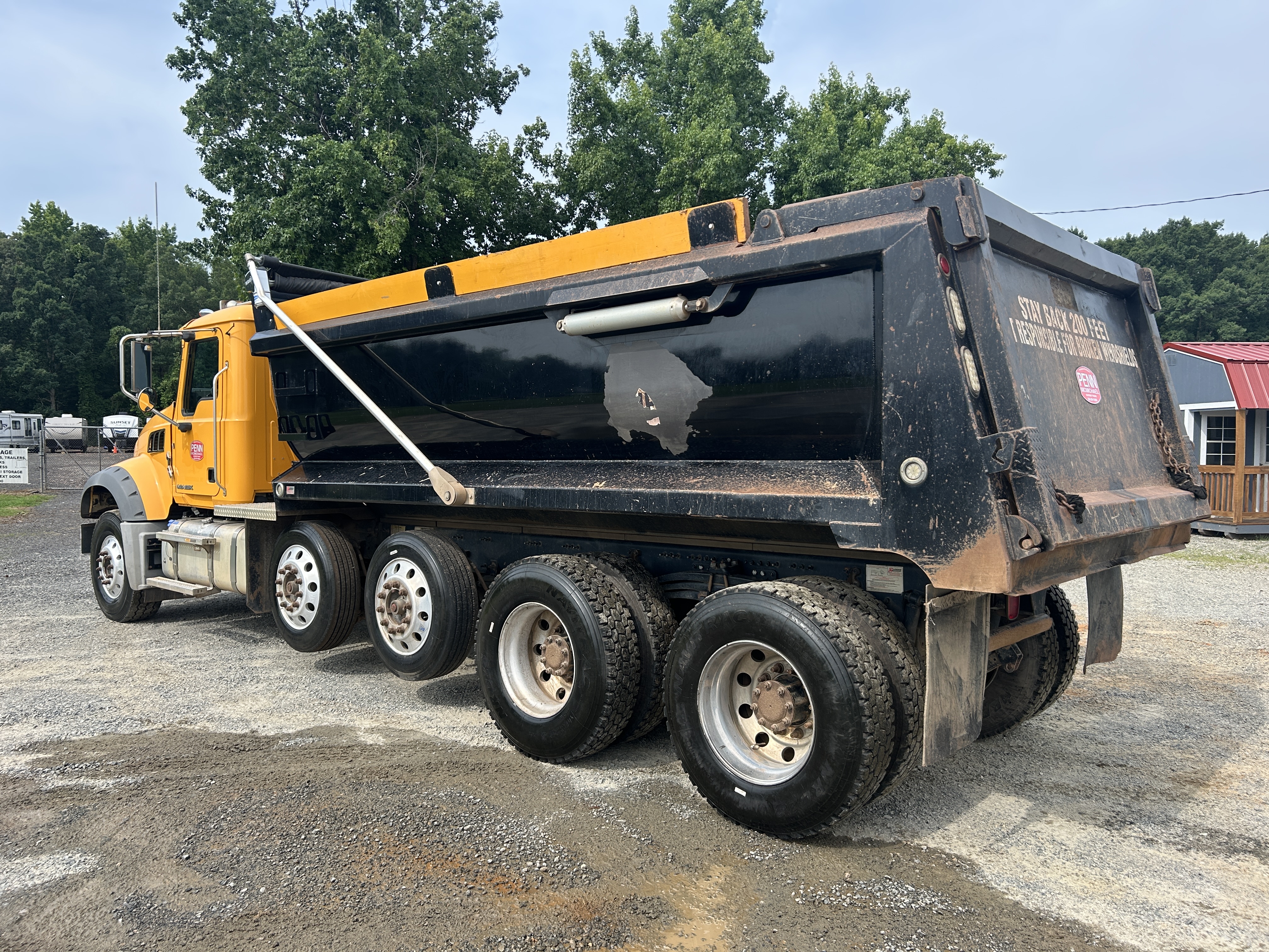 Used 2018 Mack Granite GU713 Quad Axle Dump Truck - automatic