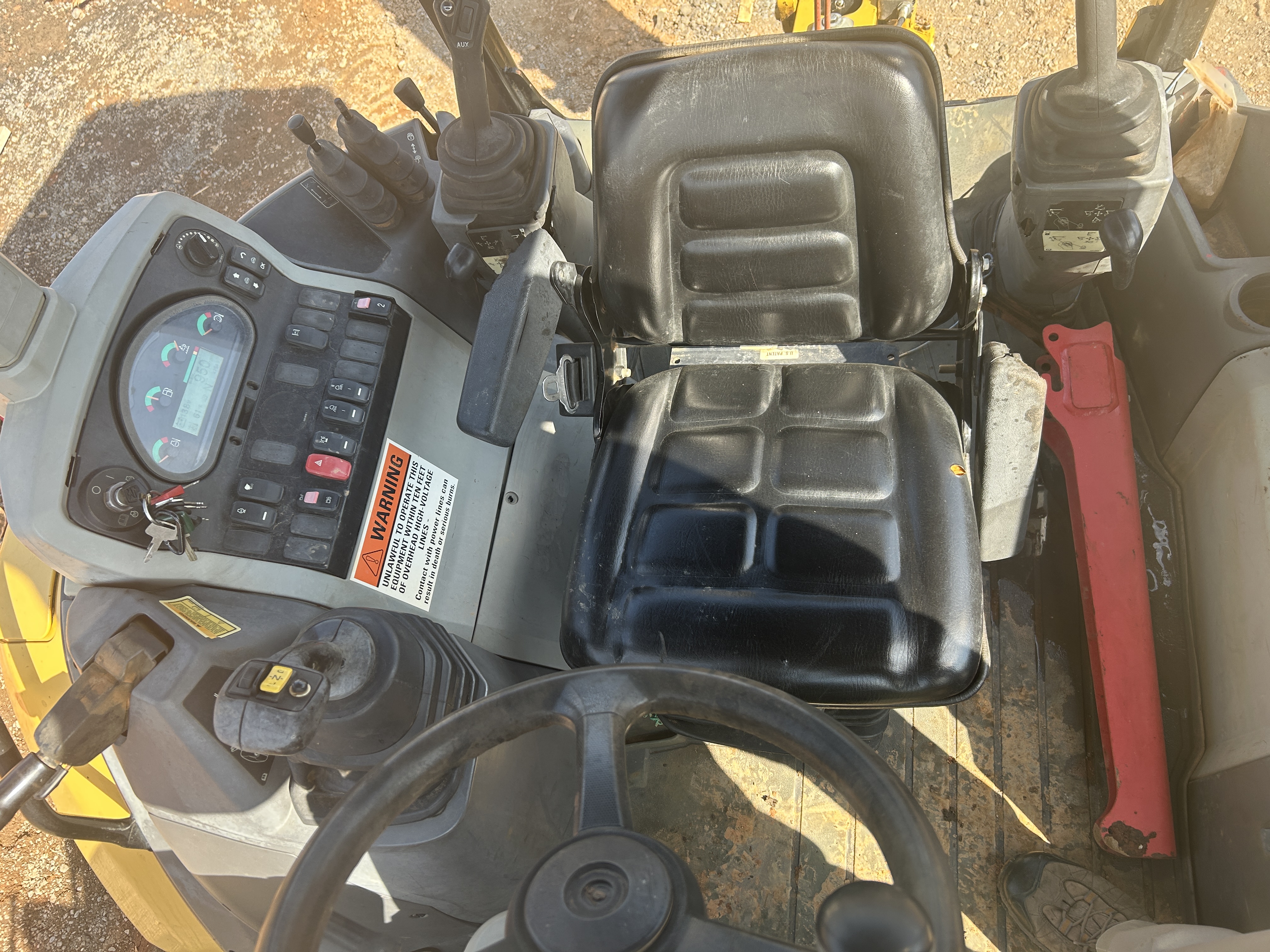 Used 2015 Caterpillar 420F2 IT