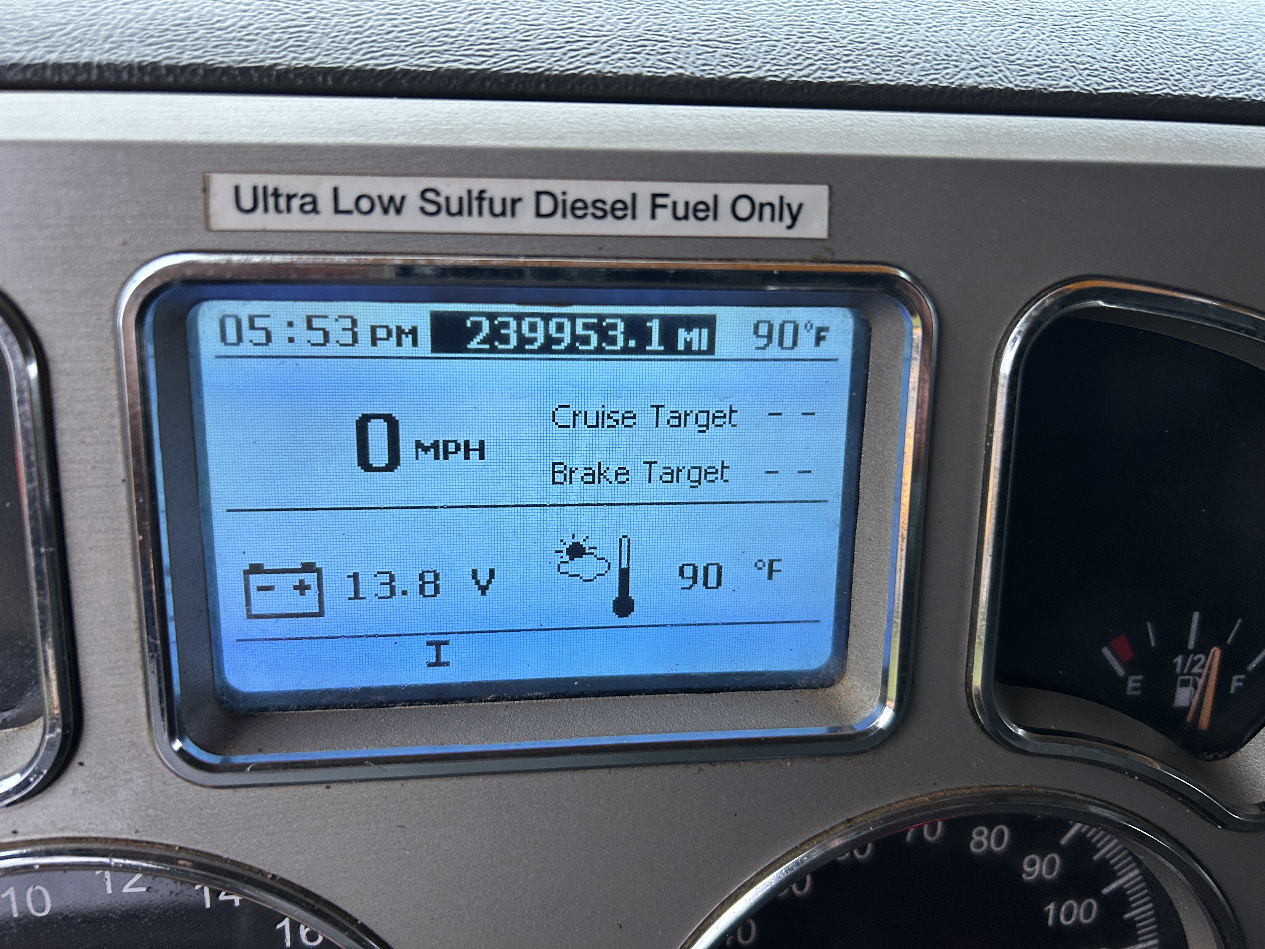 Used 2014 Mack Granite GU713 Quad Axle Dump Truck - Automatic