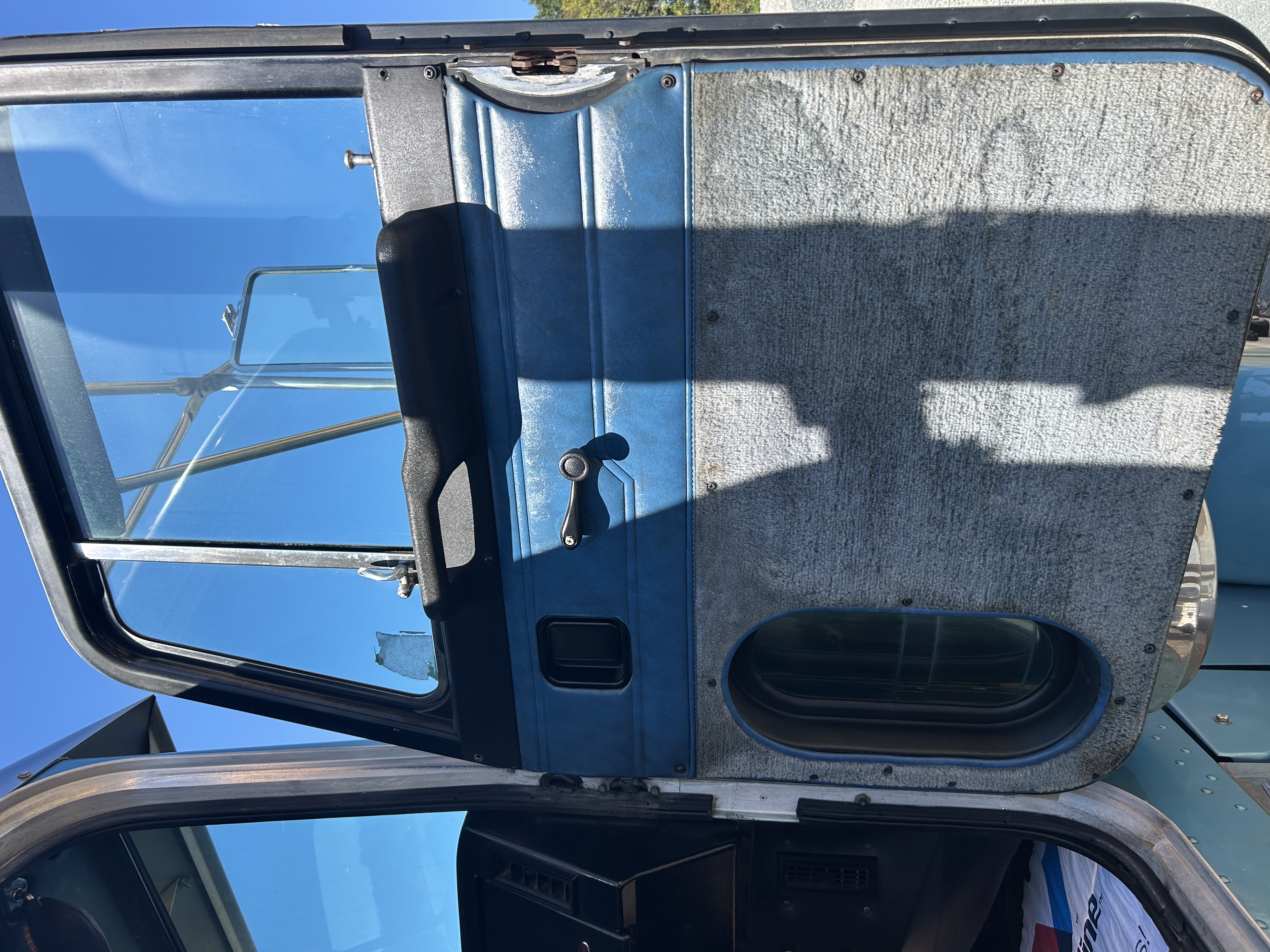 Used 1993 Peterbilt 379 Road Tractor