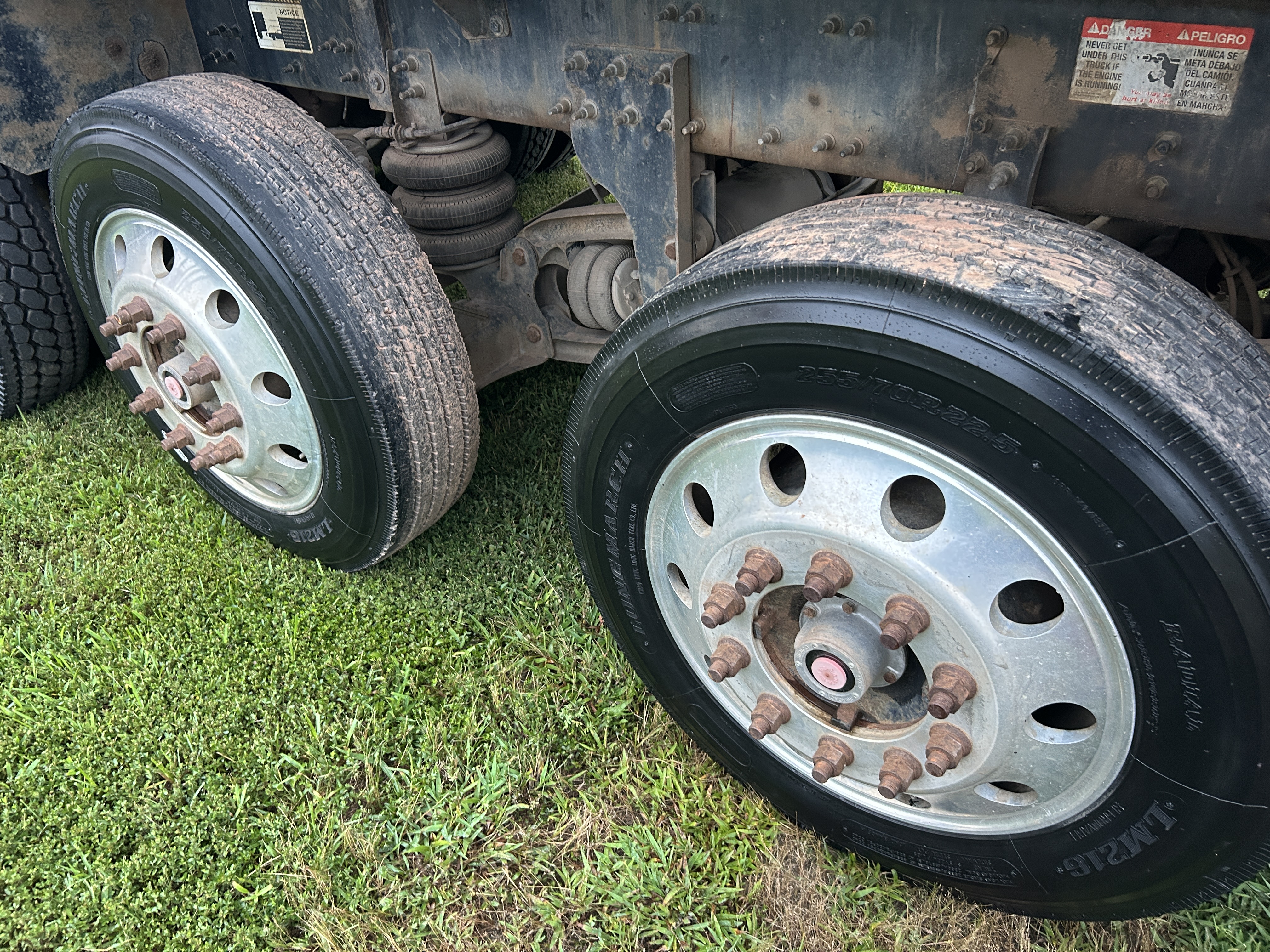 Used 2014 Mack Granite GU713 Quad Axle Dump Truck - Automatic