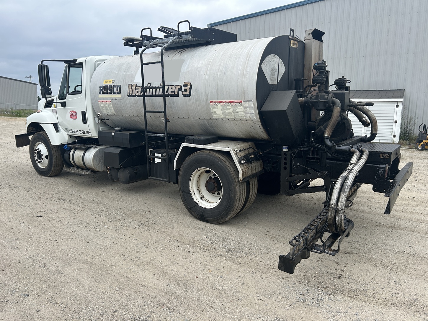 Used 2018 International Leeboy Rosco Maximizer 3 Tack Truck