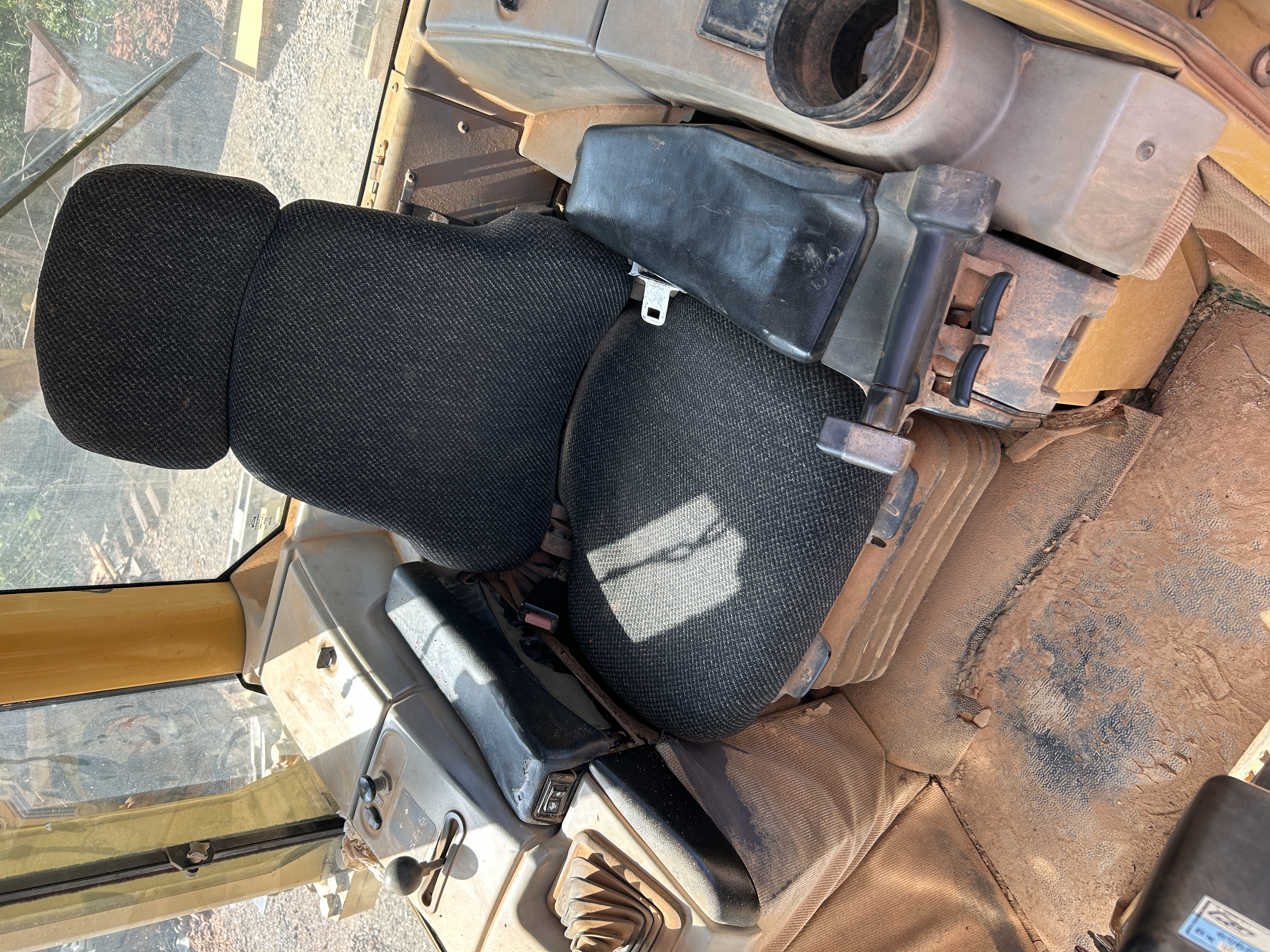 Used 2004 Caterpillar D5N XL