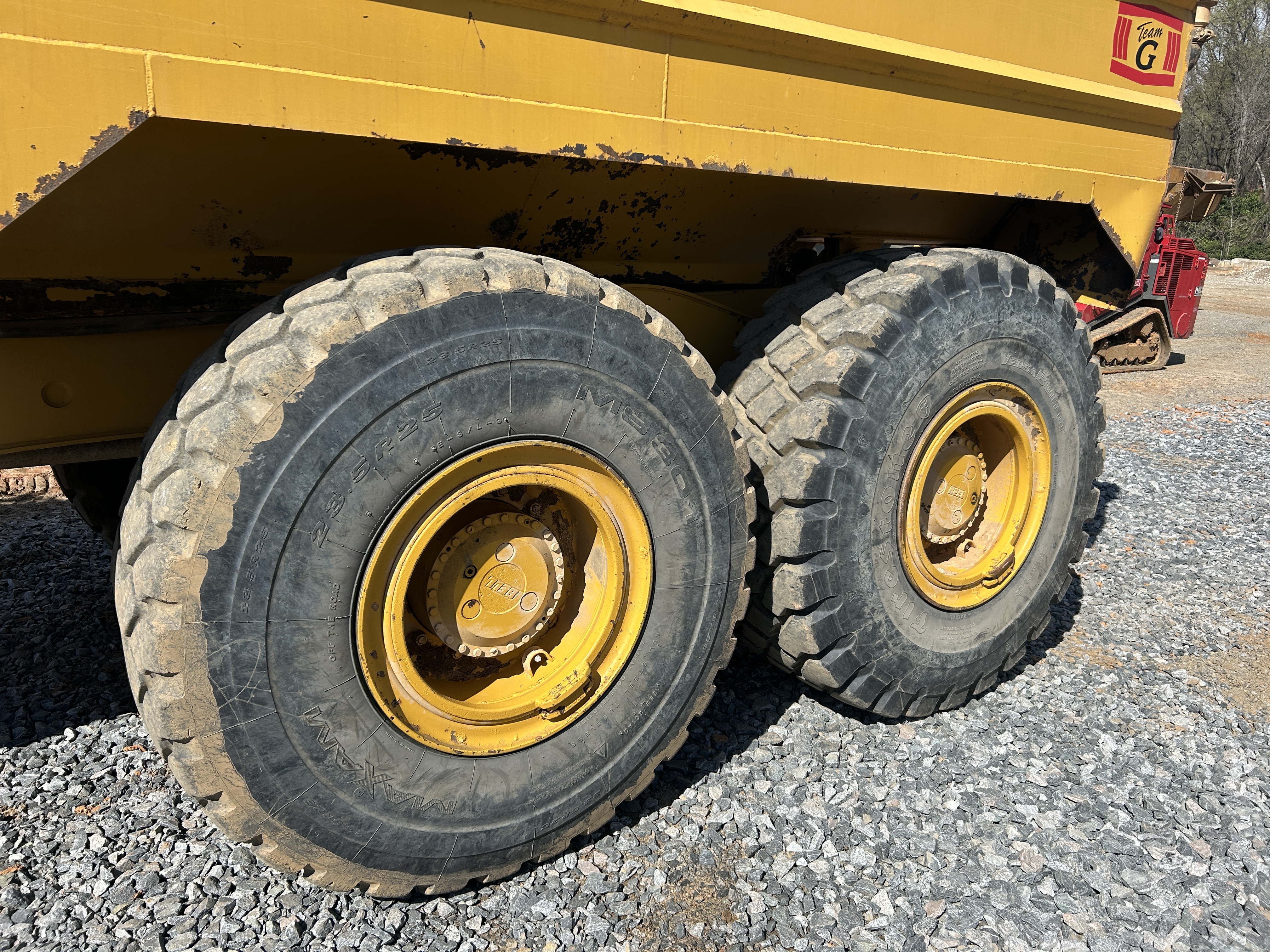 Used 2015 Bell B25E Water Truck