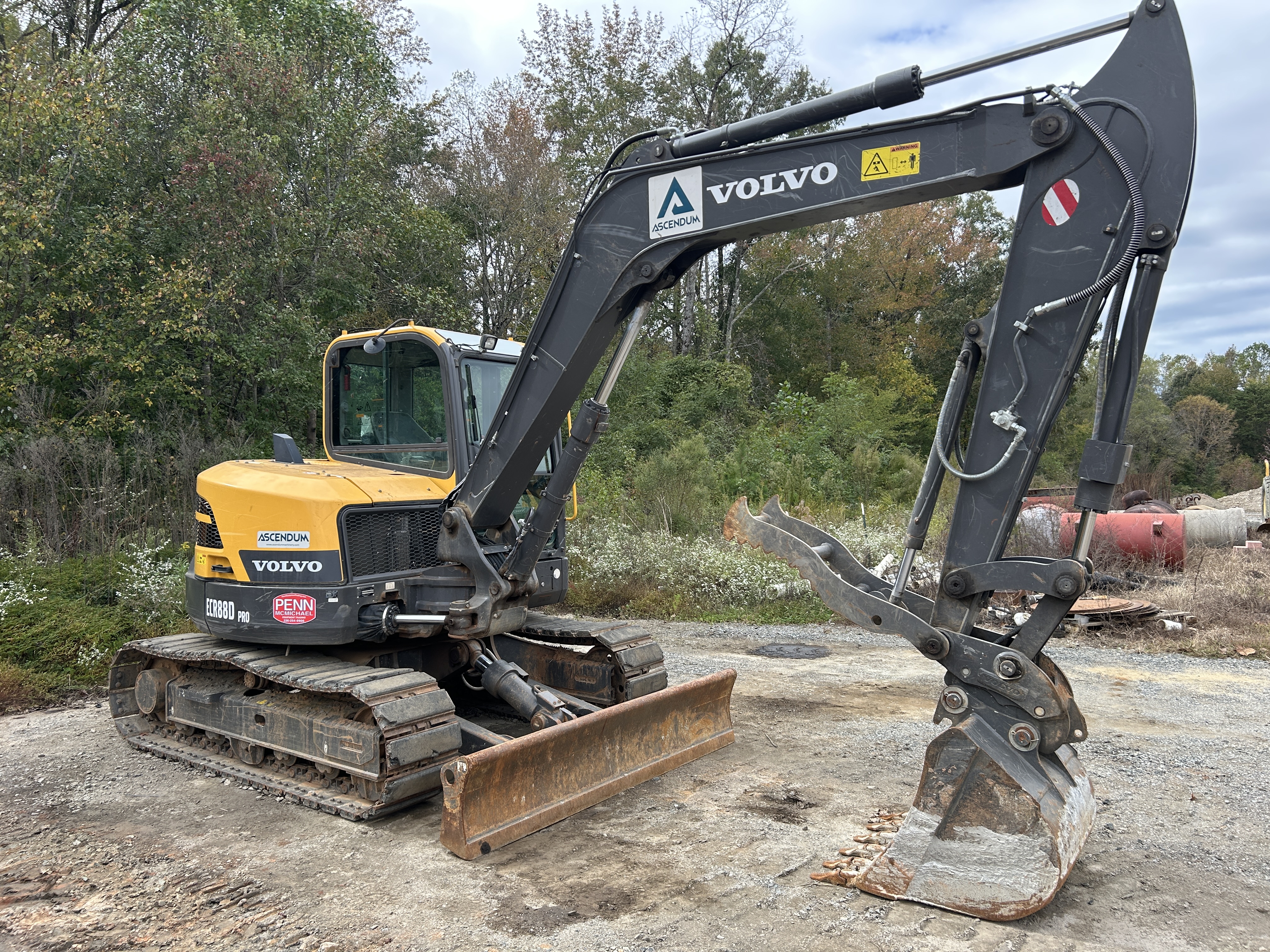 Used 2022 Volvo ECR88D PRO with only 654 hrs, loaded!