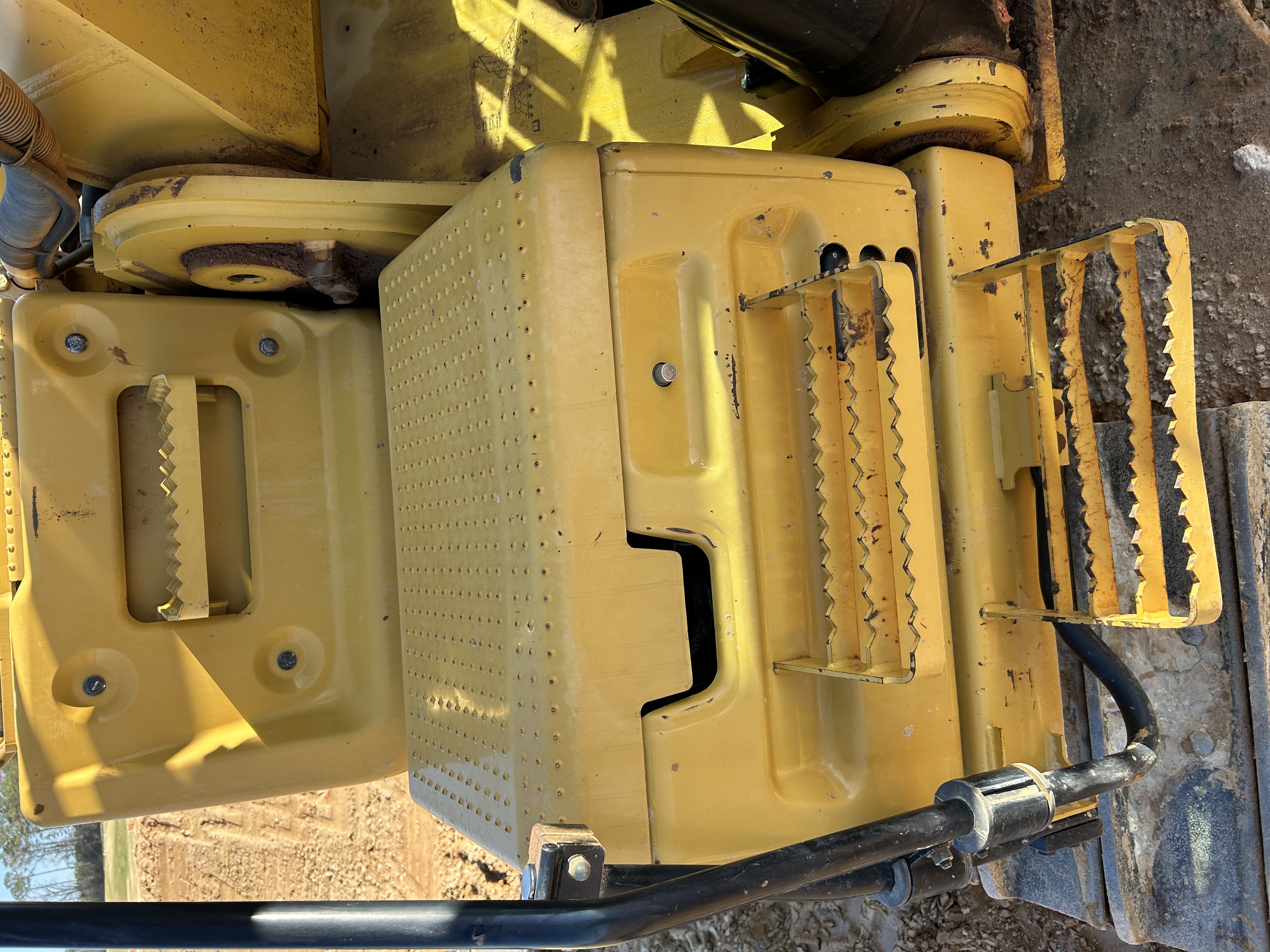 Used 2016 Caterpillar 349FL