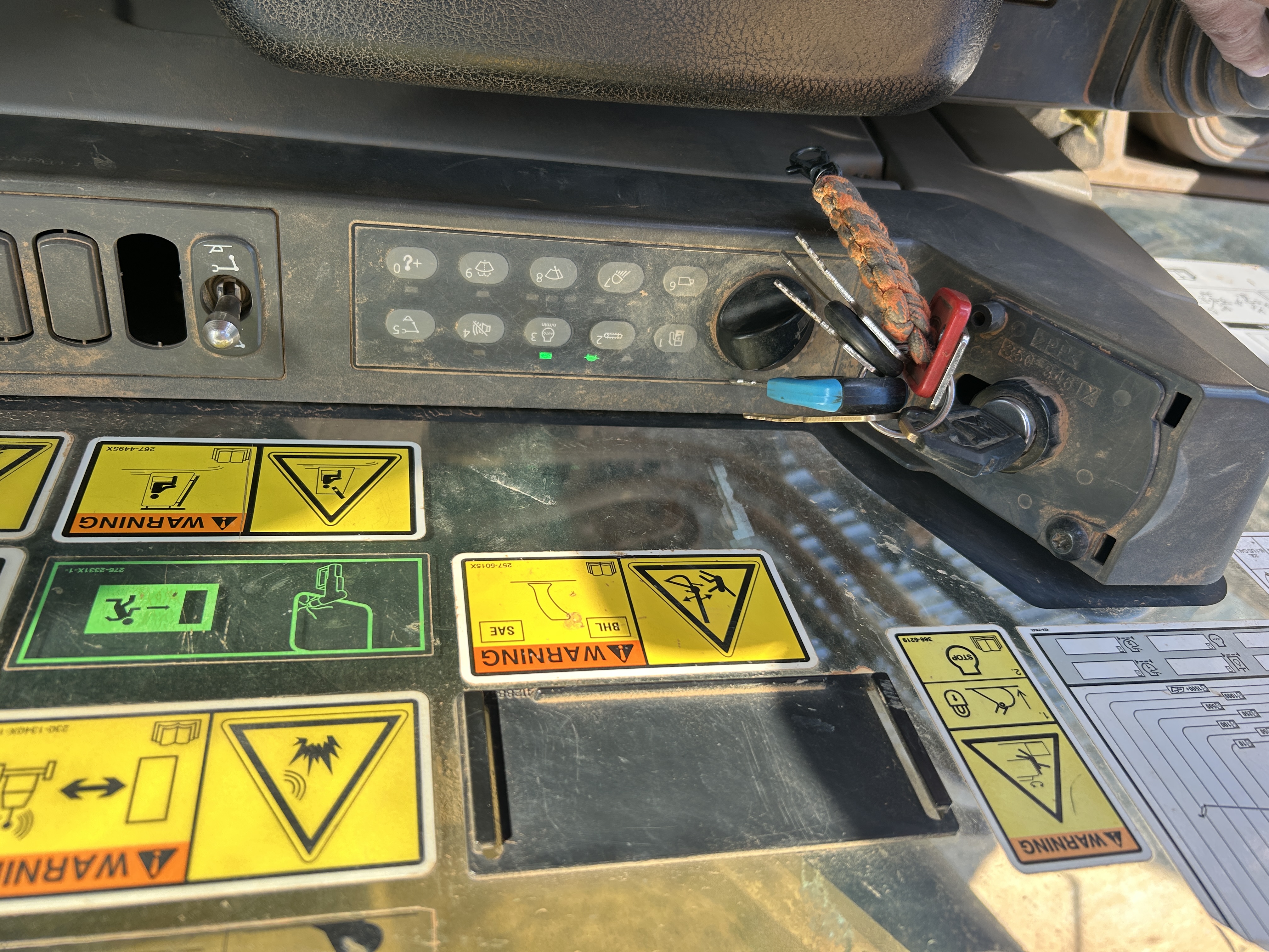 Used 2016 Caterpillar 323FL