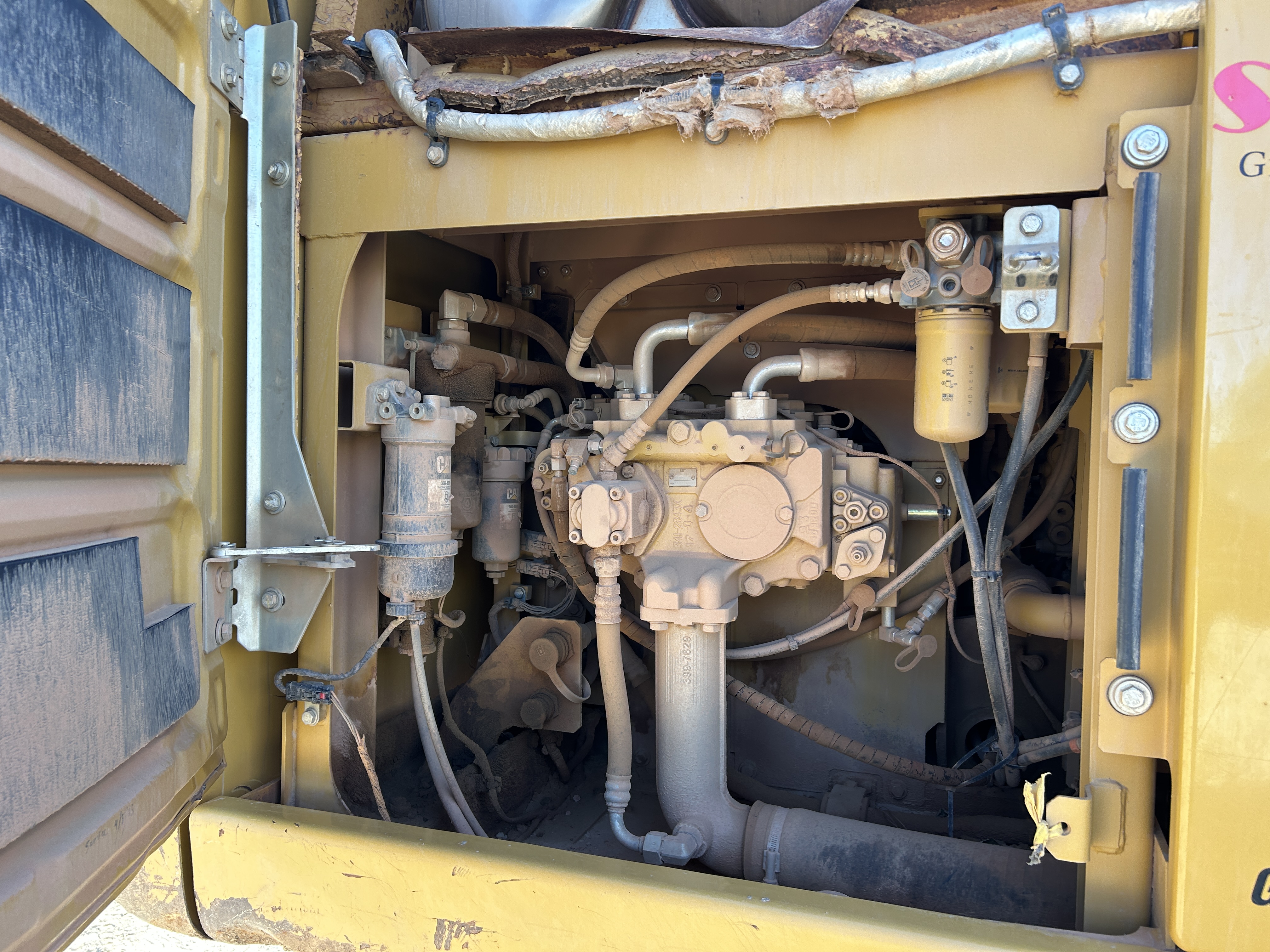 Used 2016 Caterpillar 323FL