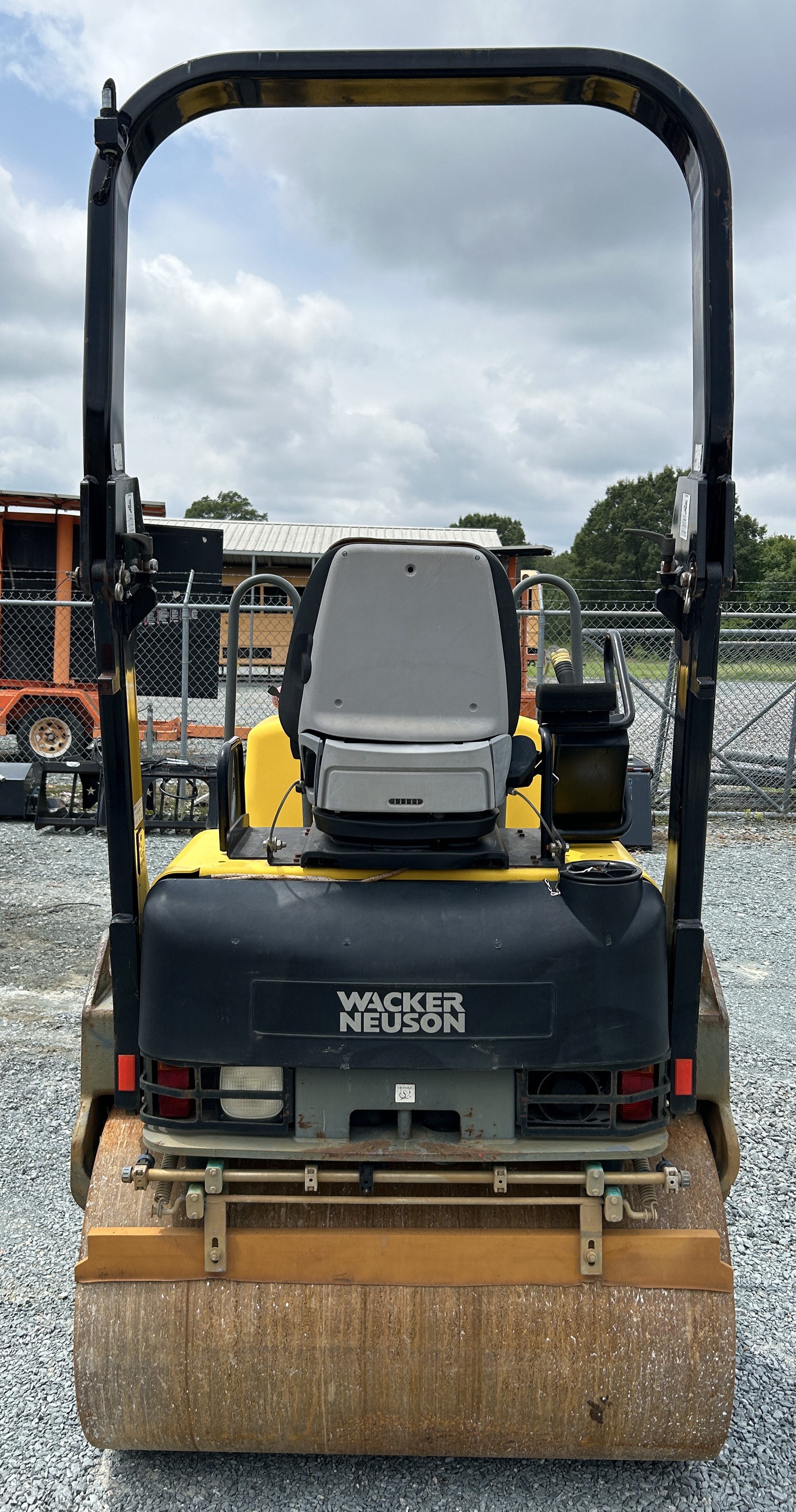 Used 2010 Wacker Neuson RD27-120