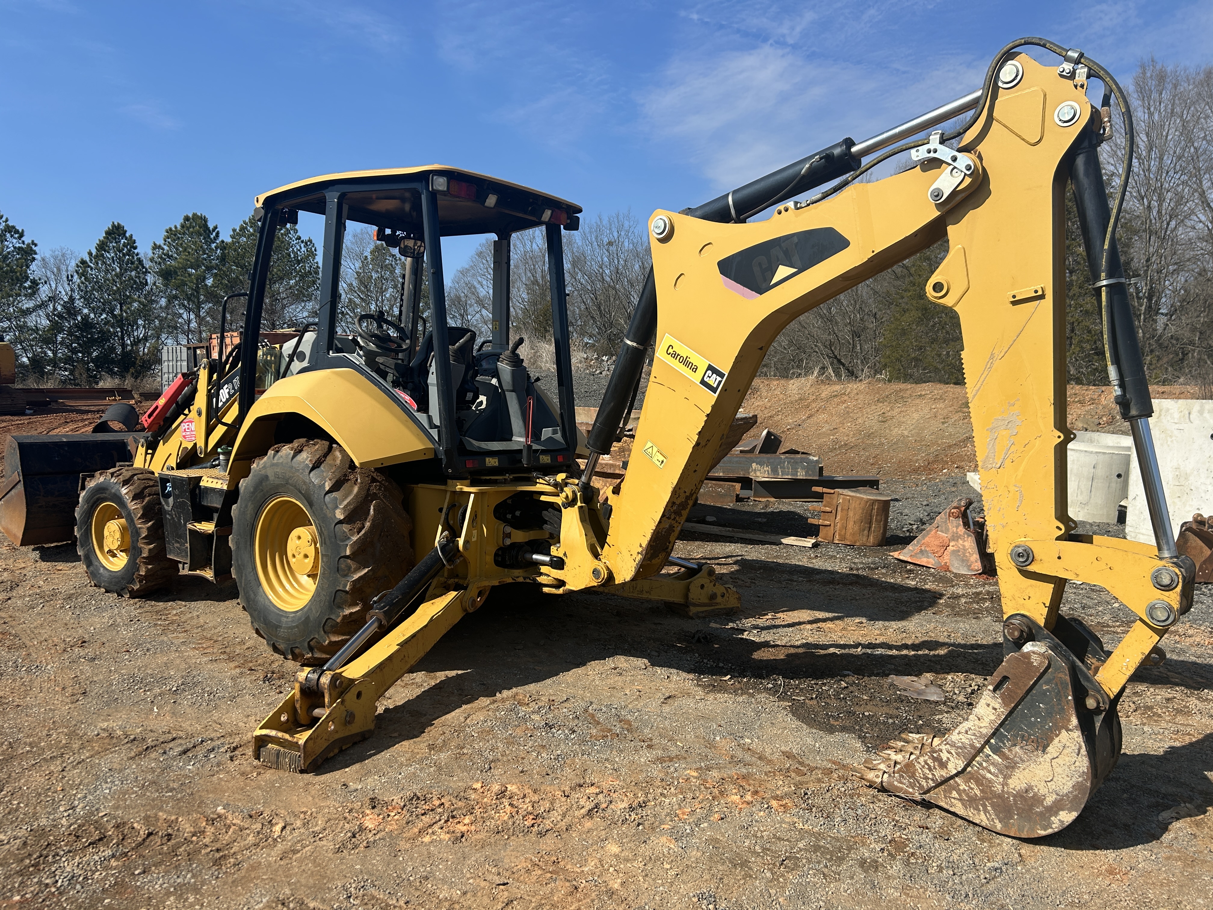 Used 2015 Caterpillar 420F2 IT