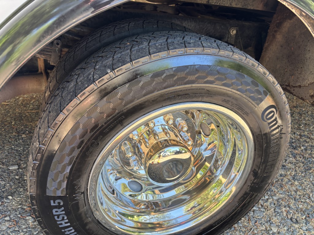 Used 2019 Ford F550 XL service truck