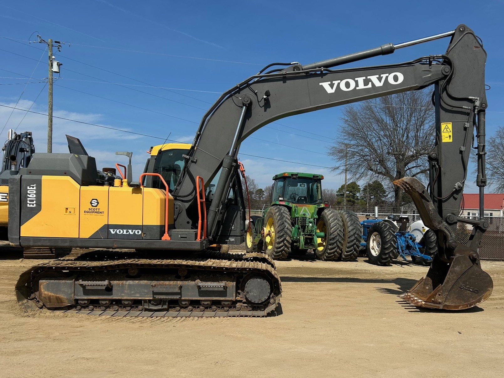 Used 2019 Volvo EC160EL with hyd thumb