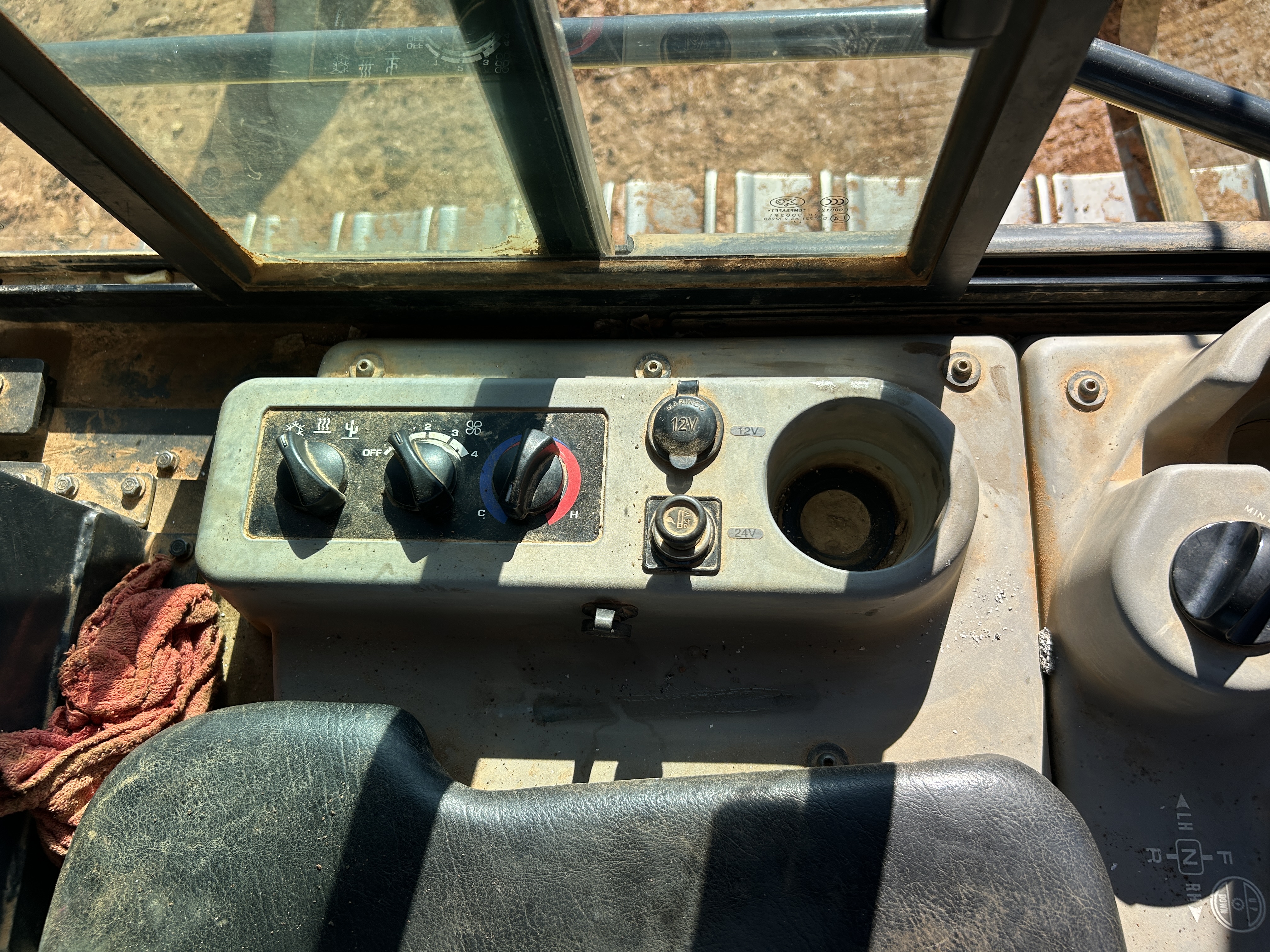 Used 2016 Komatsu D61PXi-23