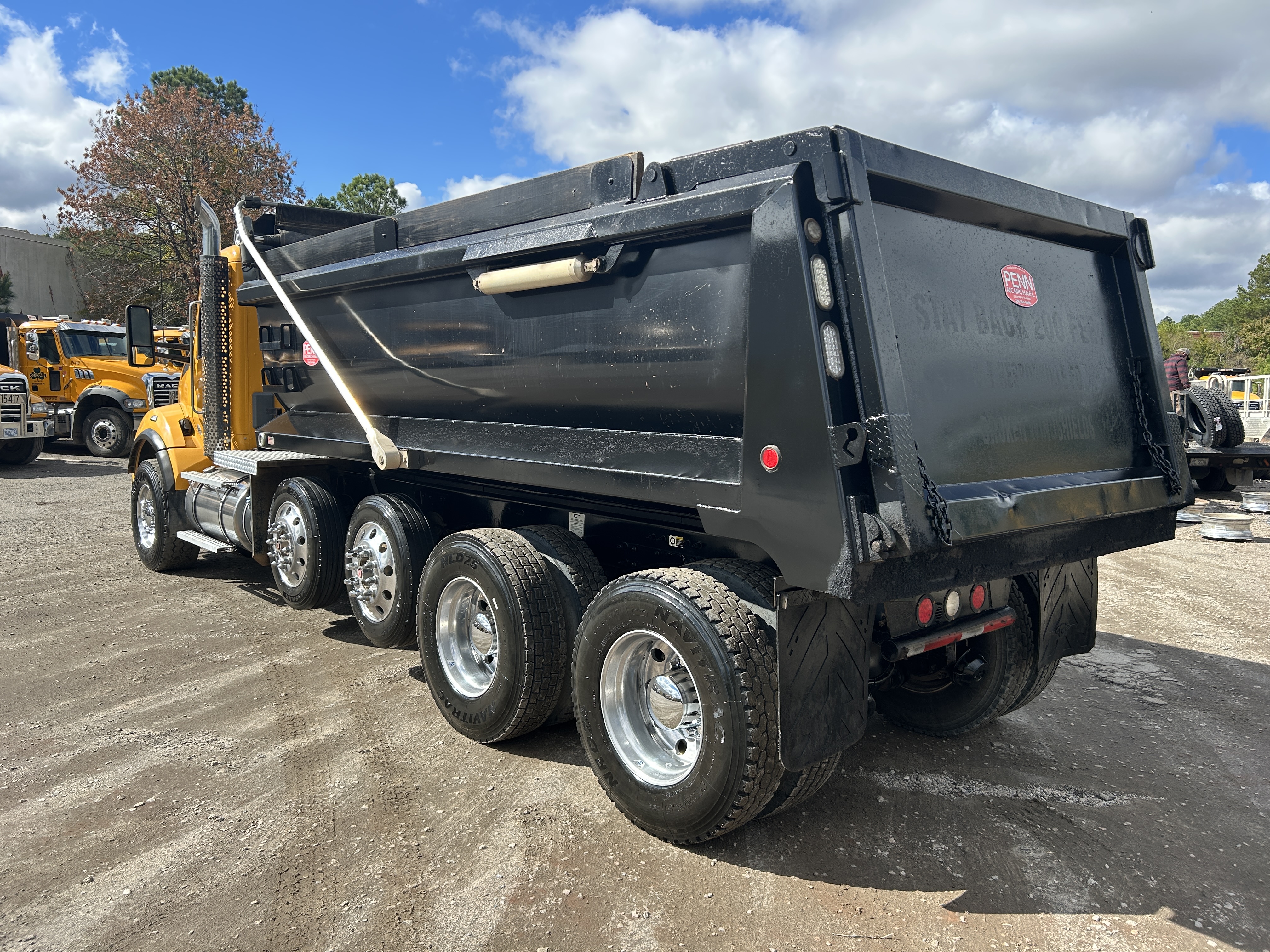 Used 2016 Kenworth T880 Quad Axle Dump Truck - Automatic