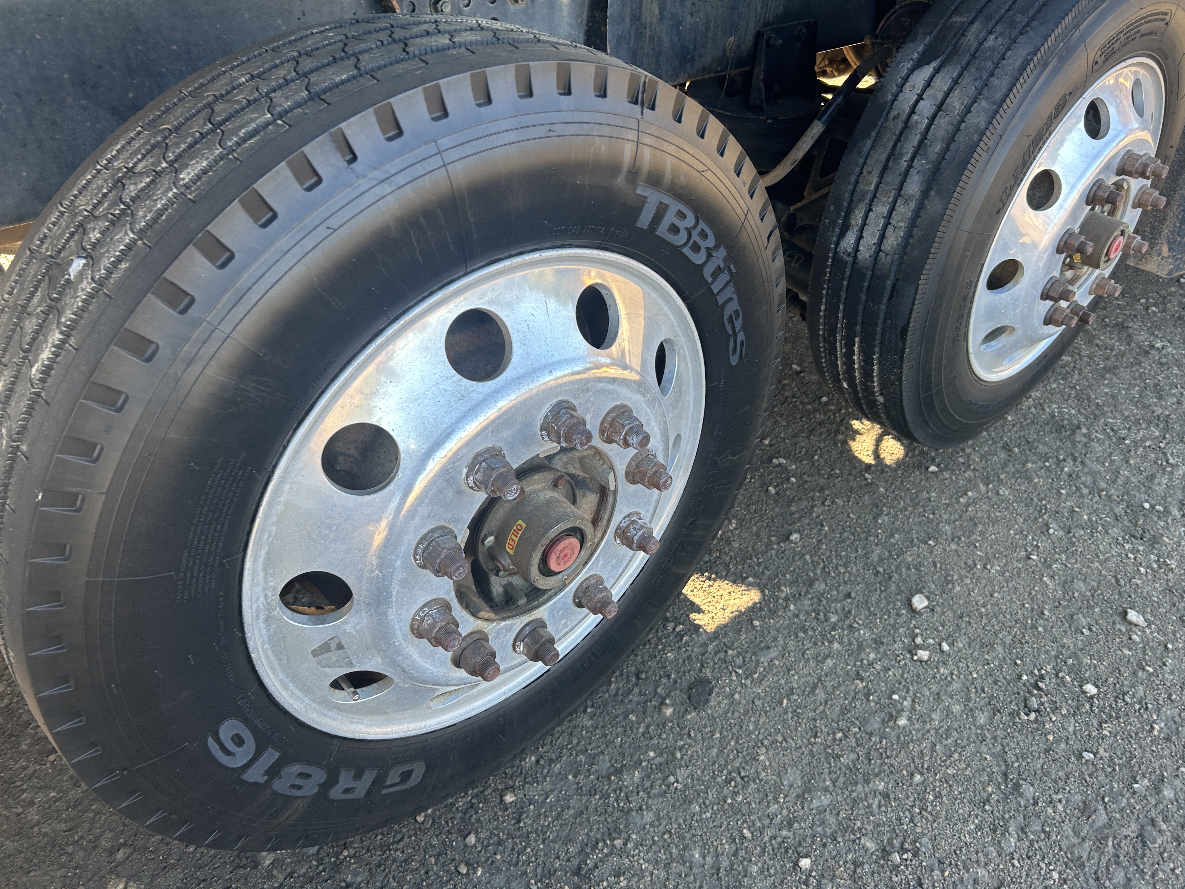 Used 2016 Kenworth T880 Quad Axle Dump Truck - Automatic